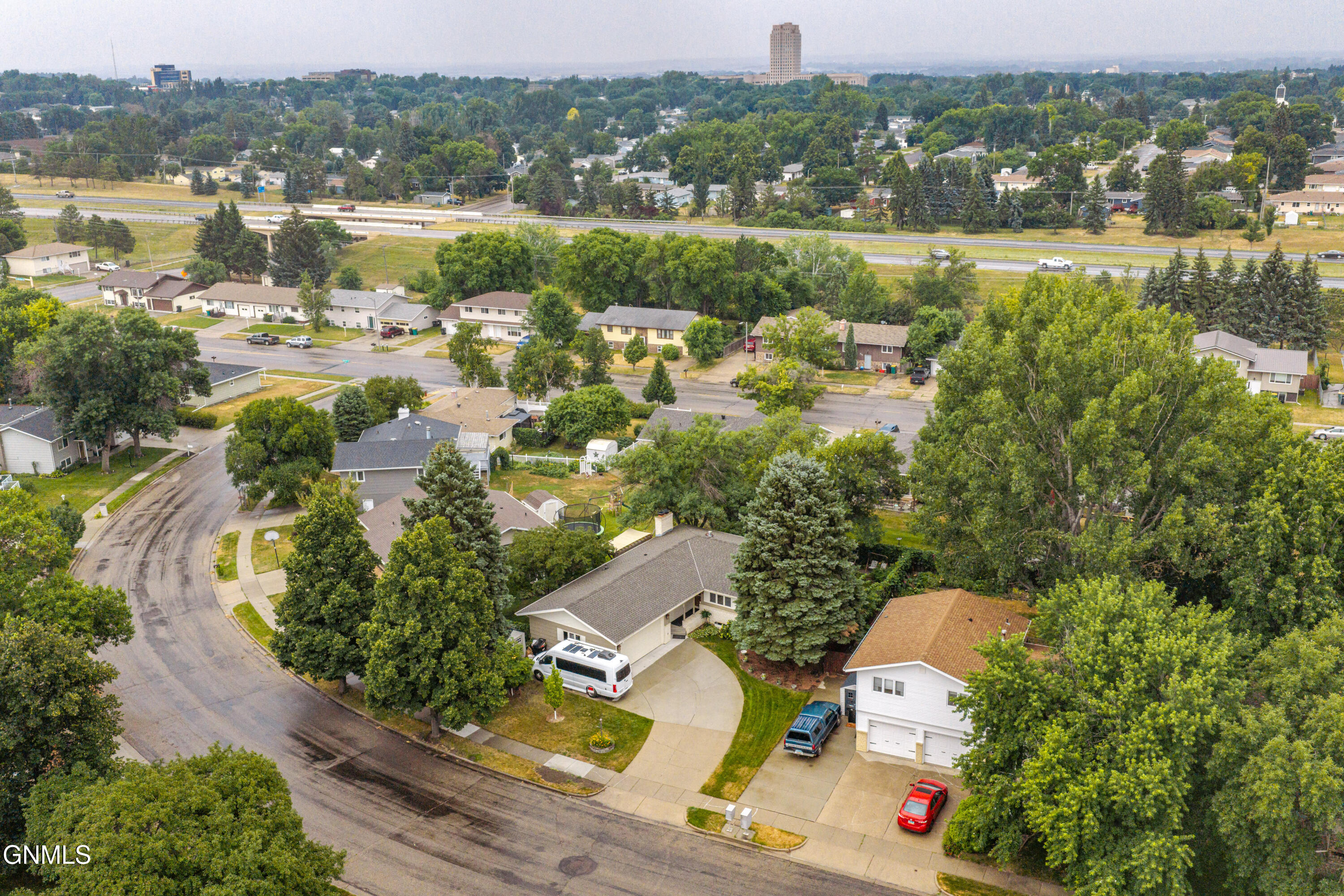 main property photo 80