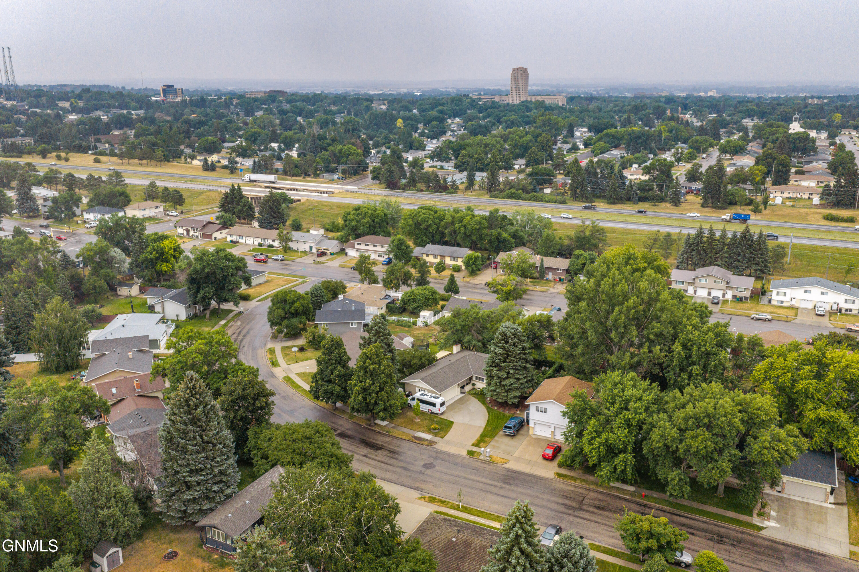 main property photo 81