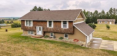 image of property with 4 Bed | 3 Bath | 1,869 Sqft