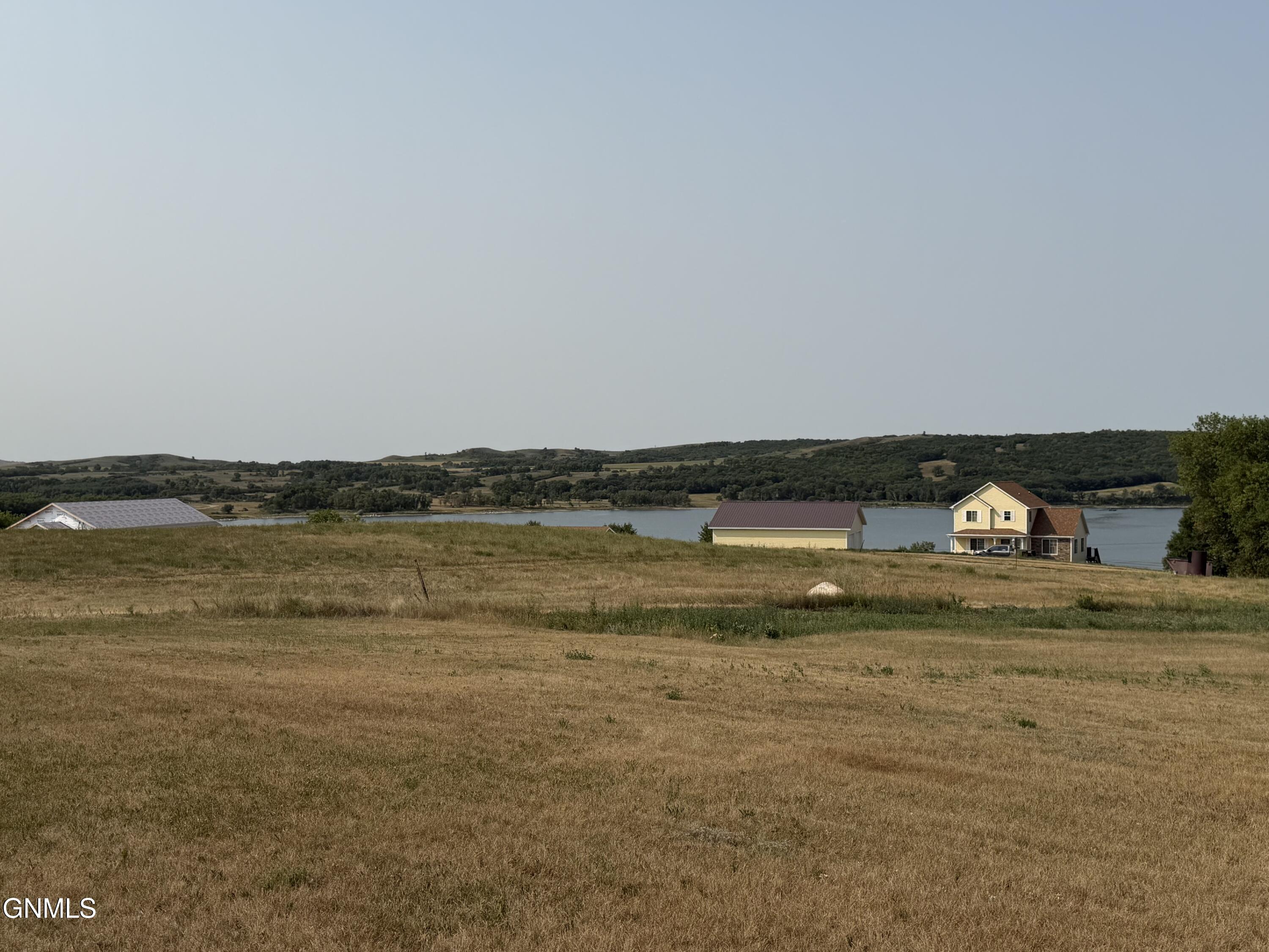 main property photo 17