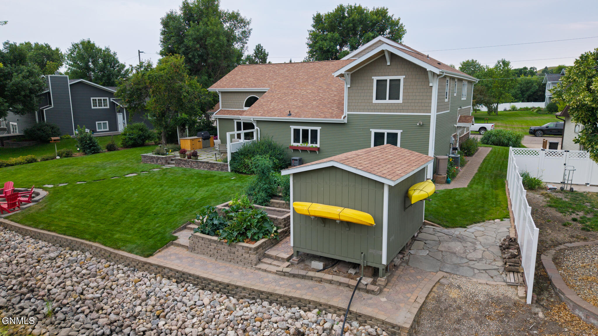 main property photo 107