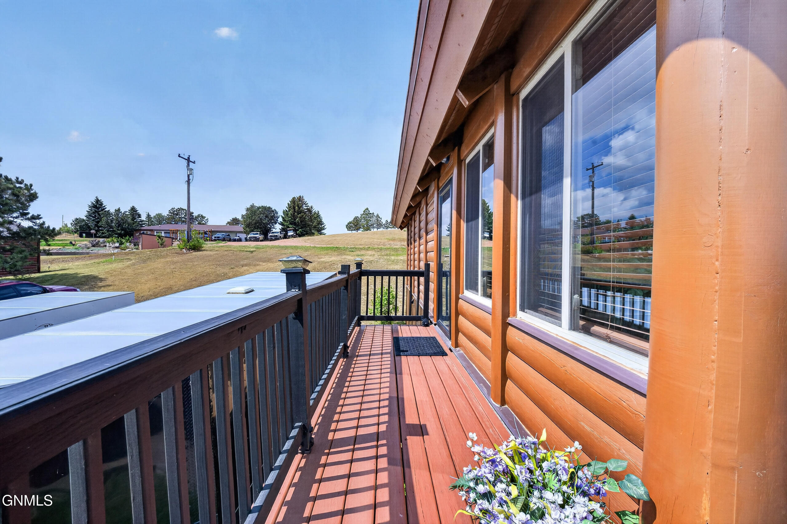main property photo 29