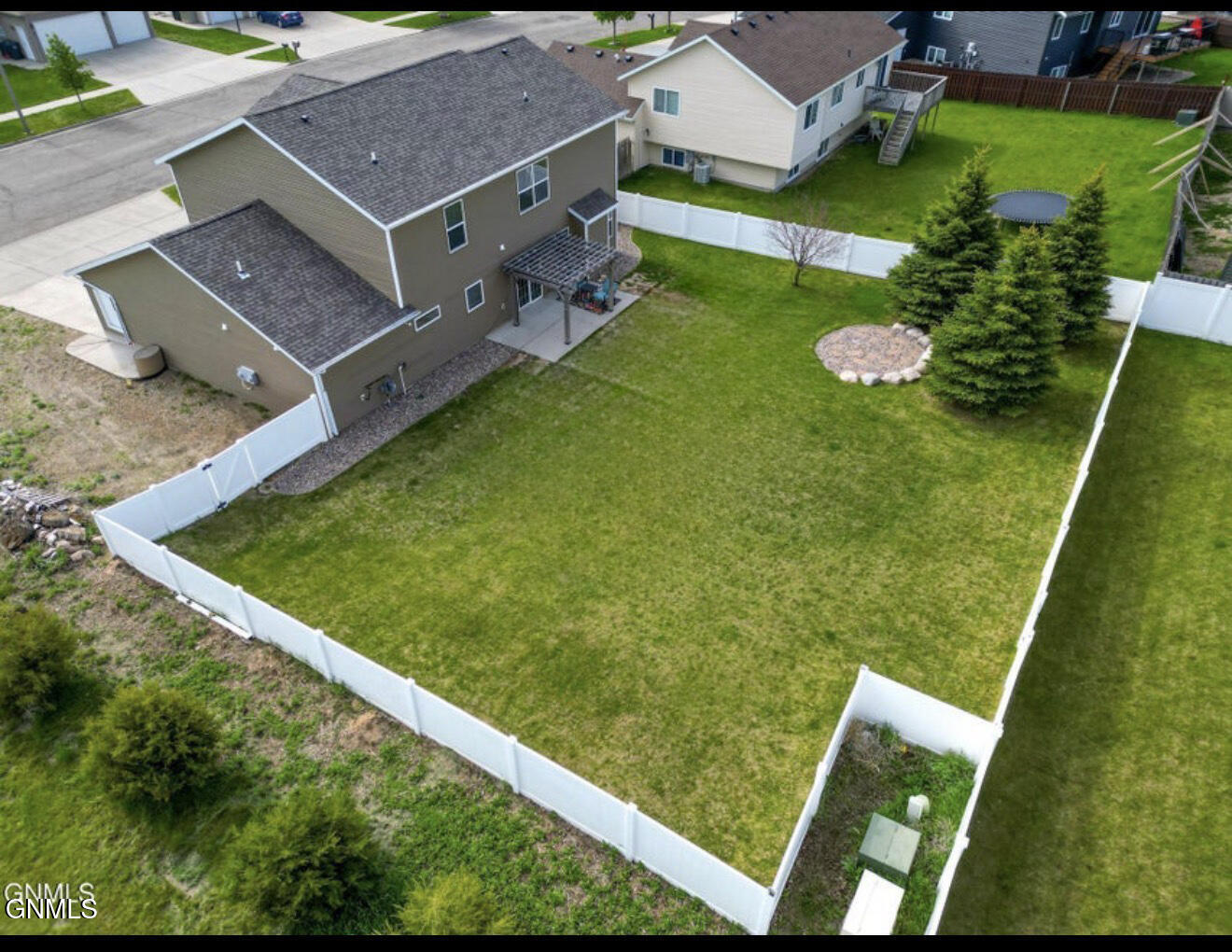 main property photo 7