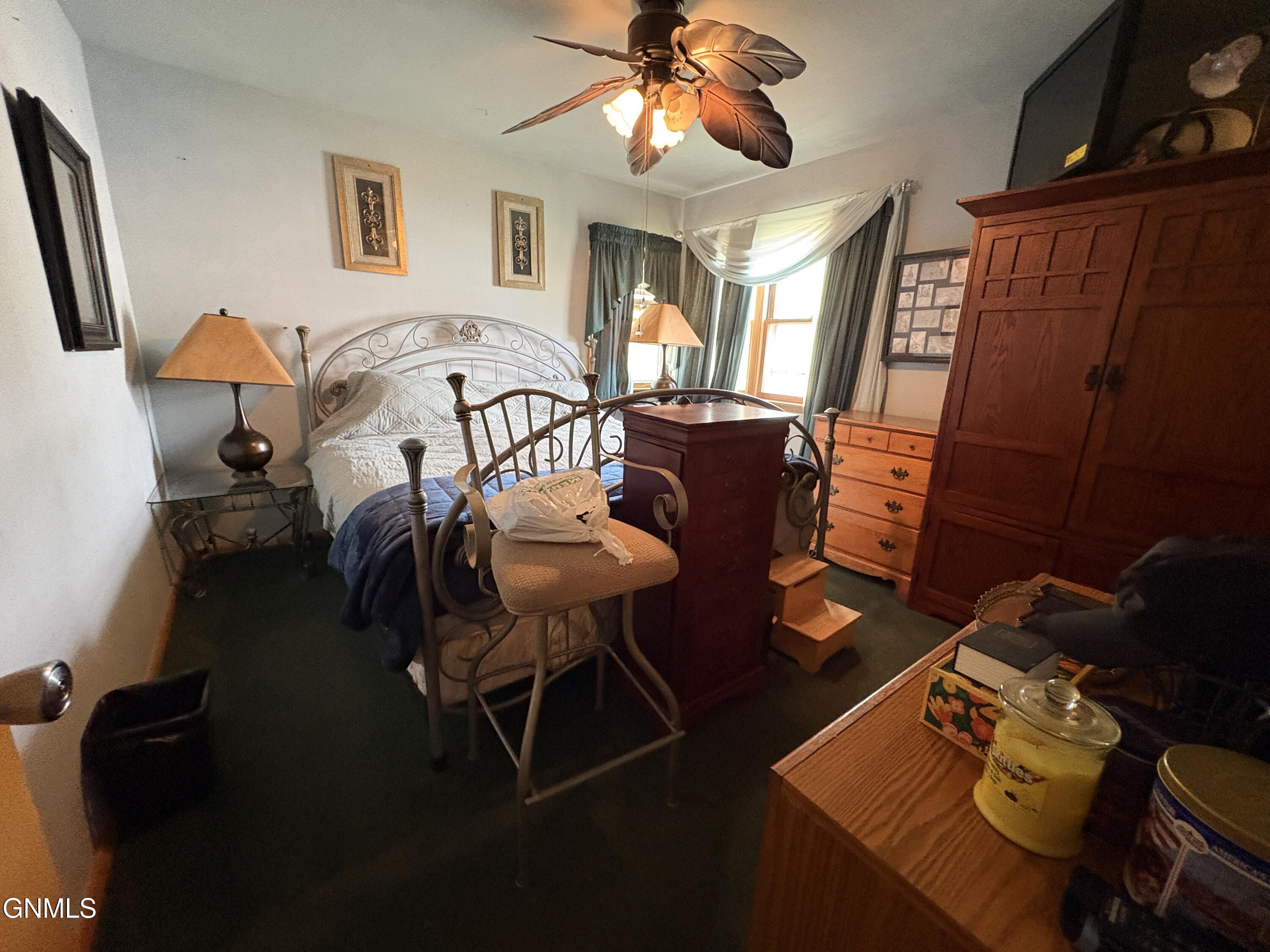 main property photo 16