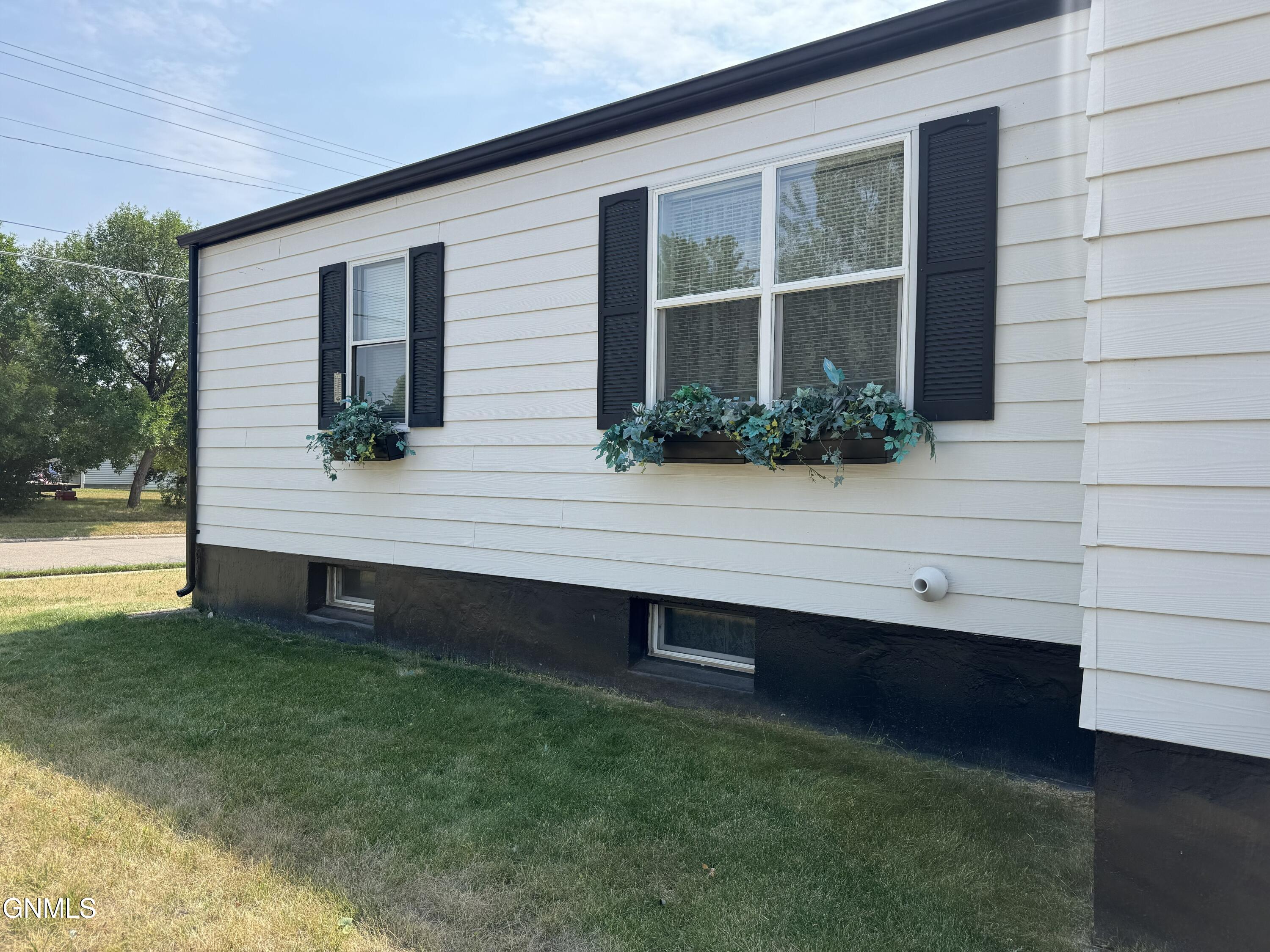 main property photo 56