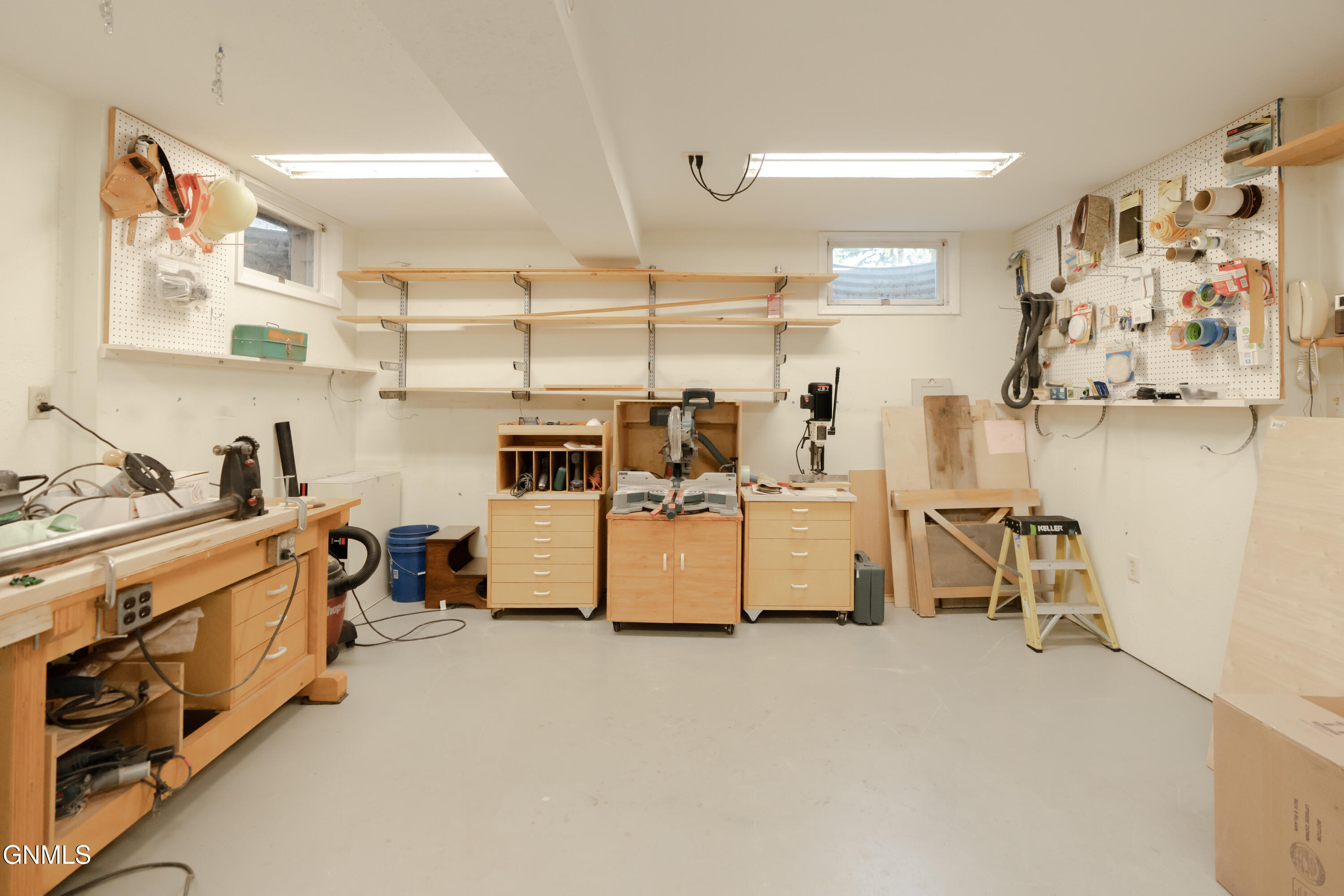 main property photo 76