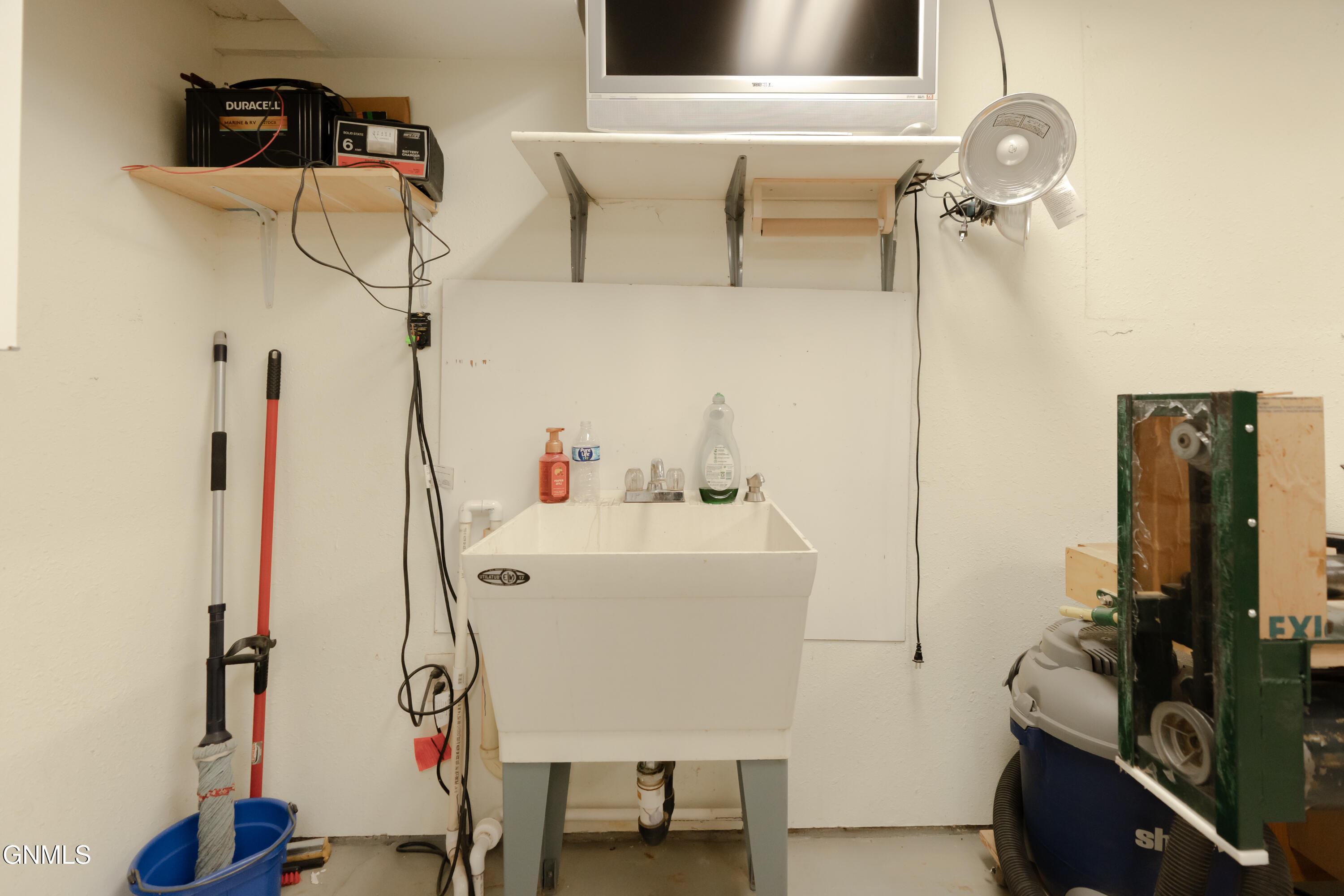 main property photo 77