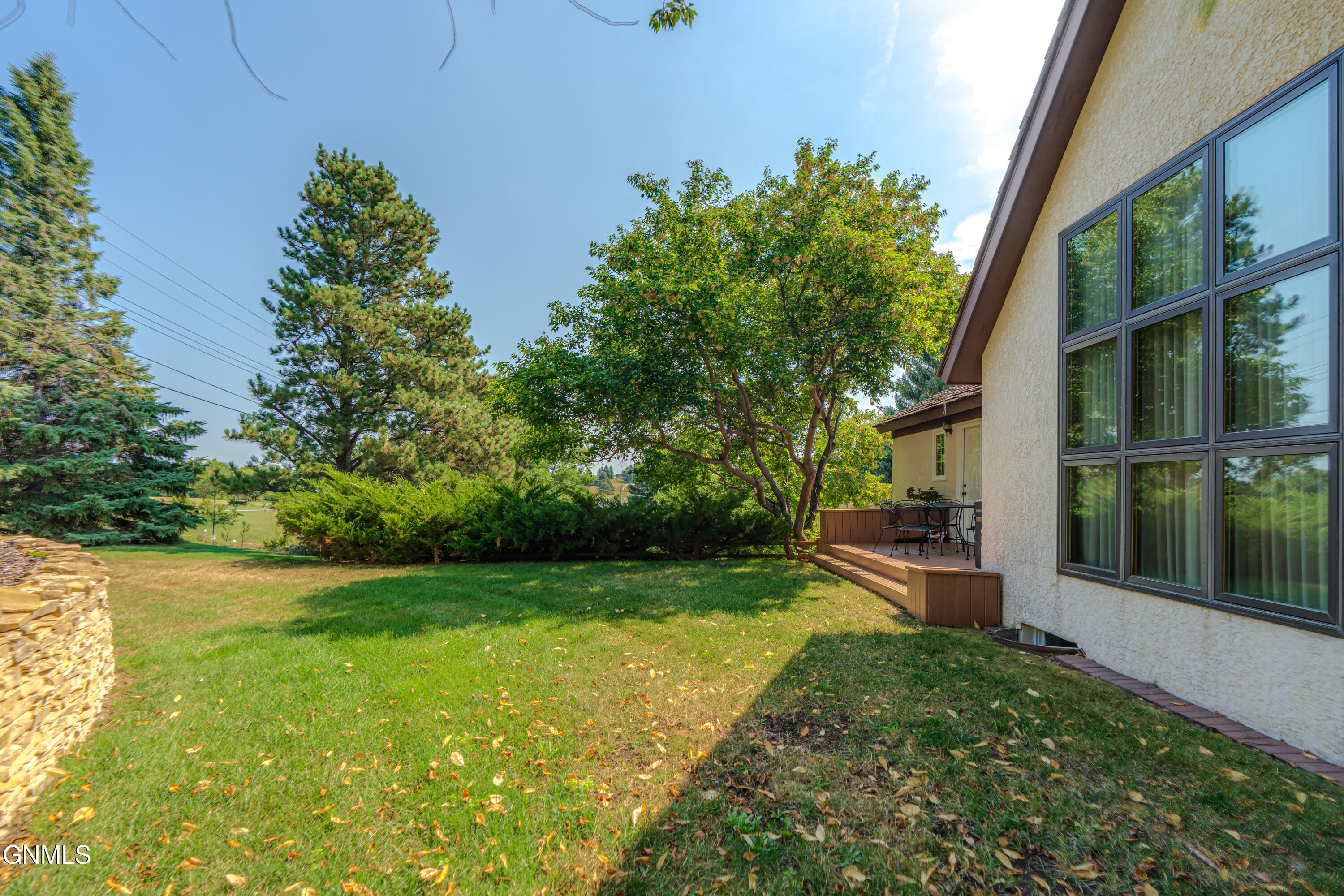 main property photo 94
