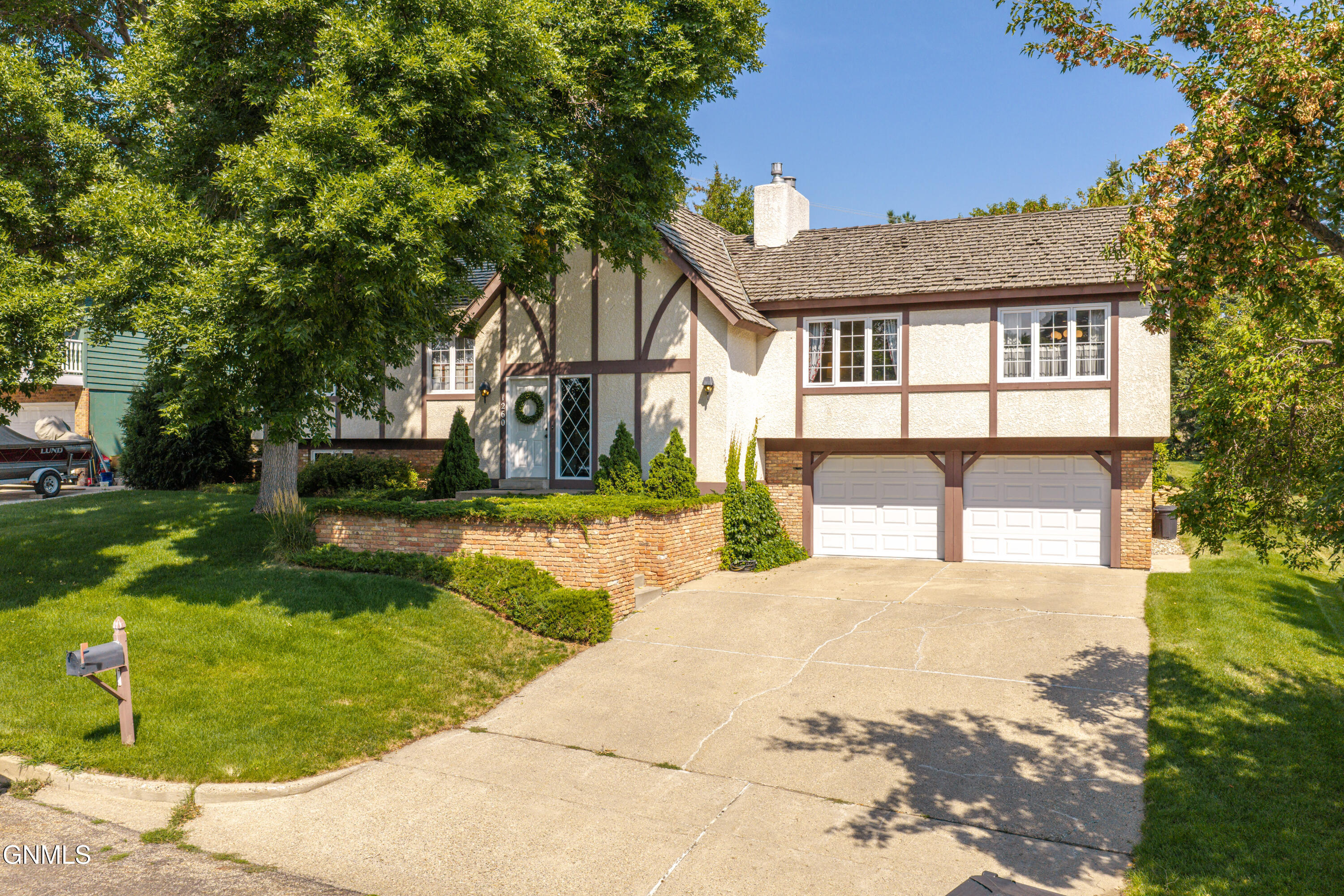 main property photo 96