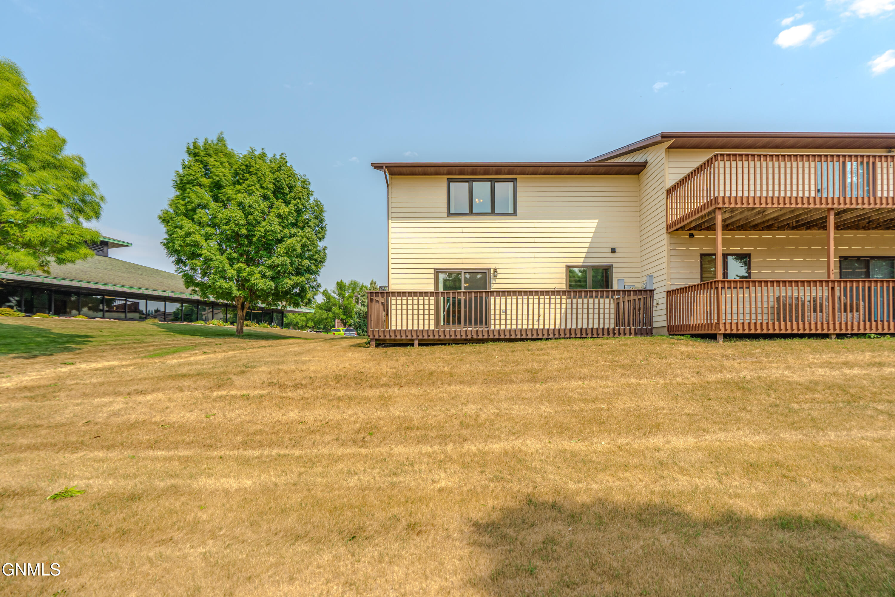 main property photo 54