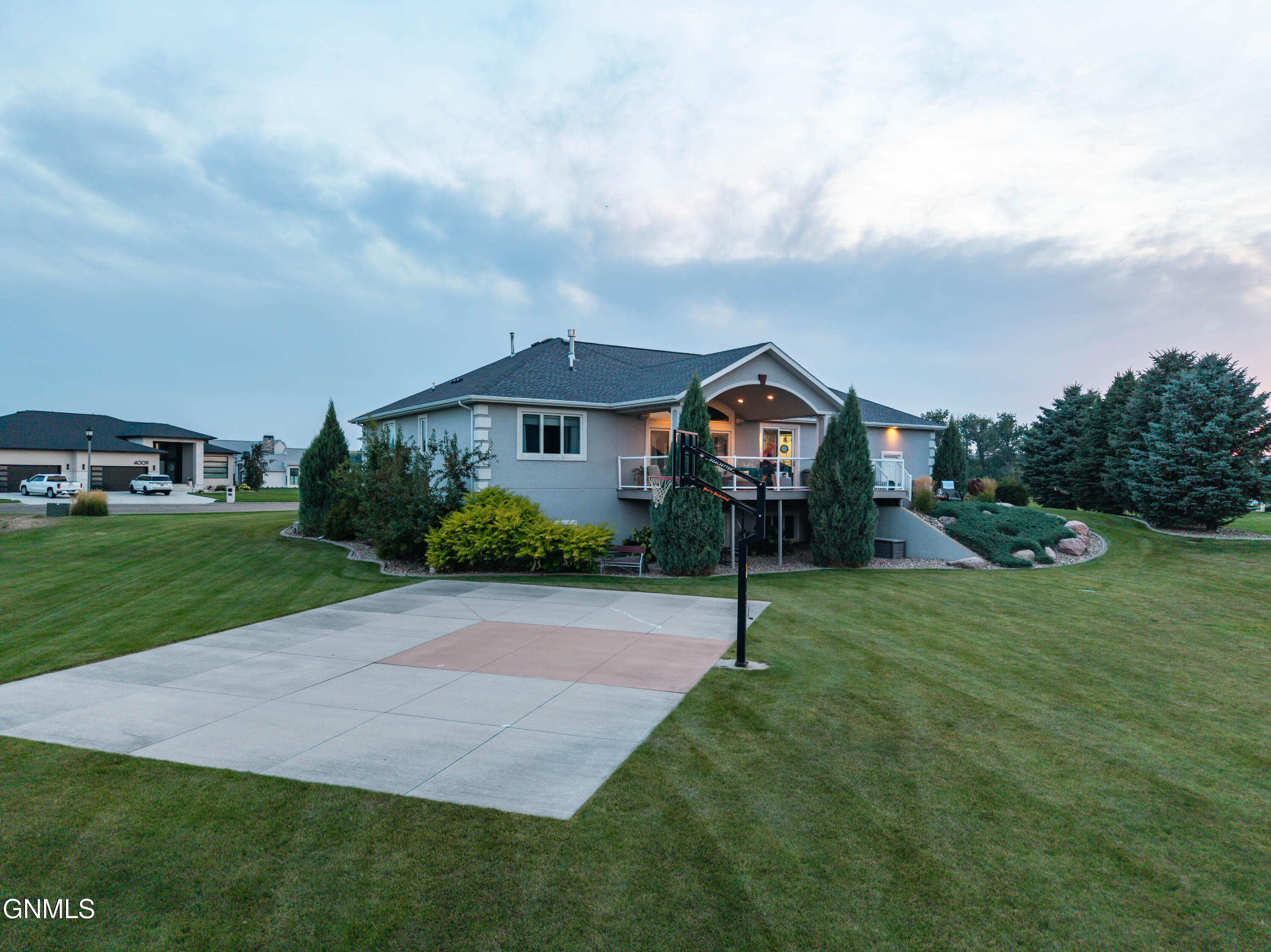 main property photo 5