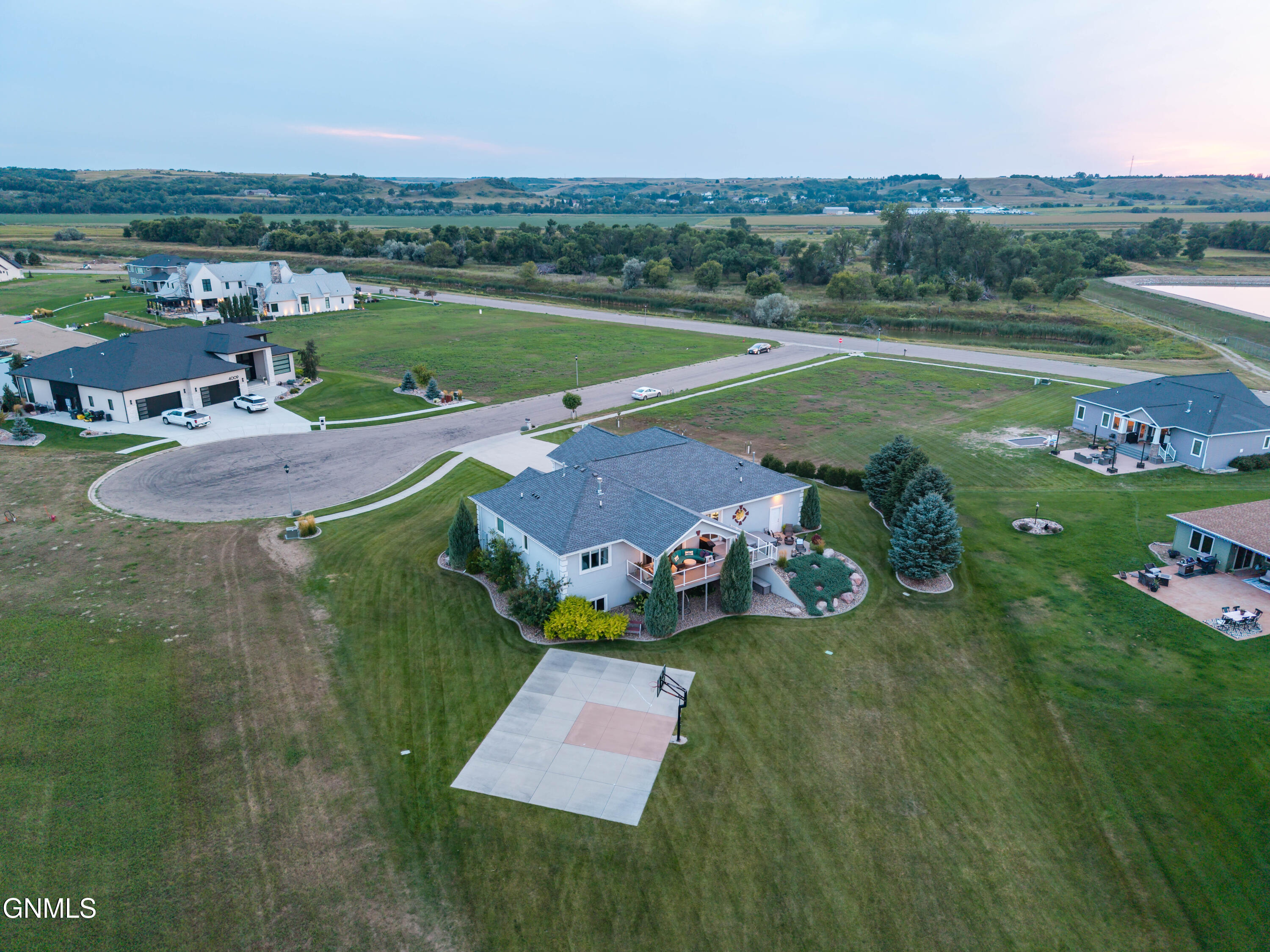 main property photo 65