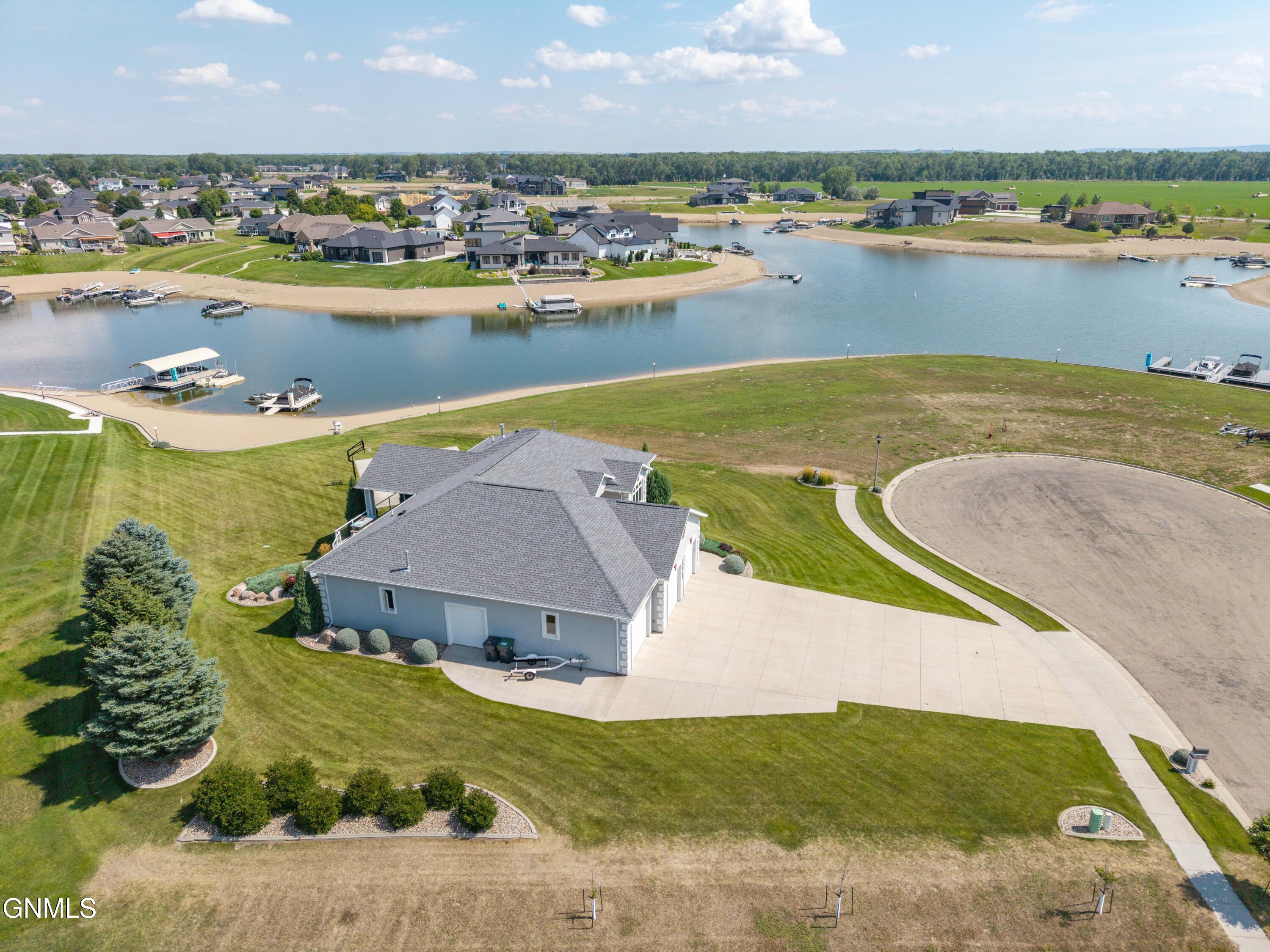 main property photo 73