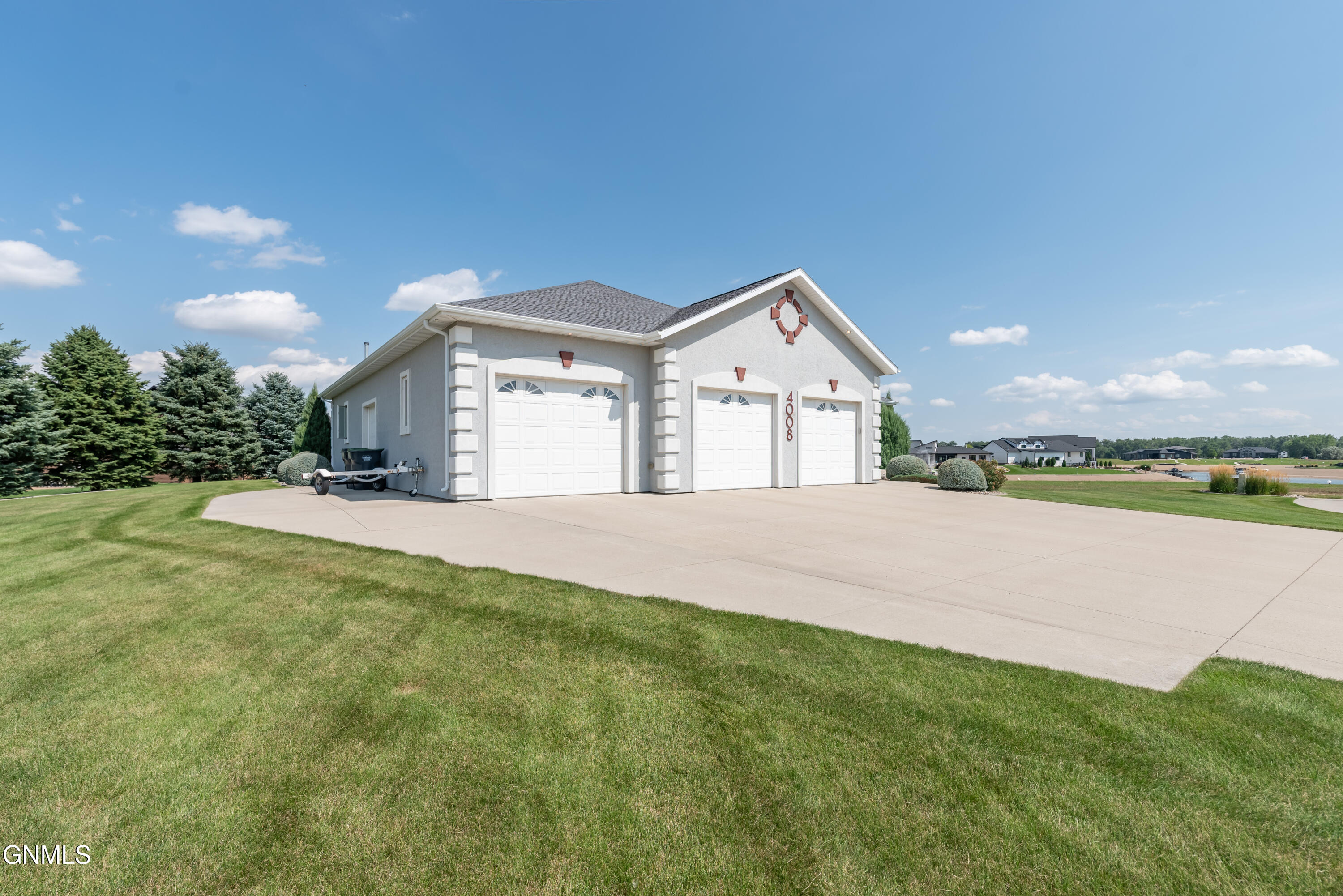 main property photo 80