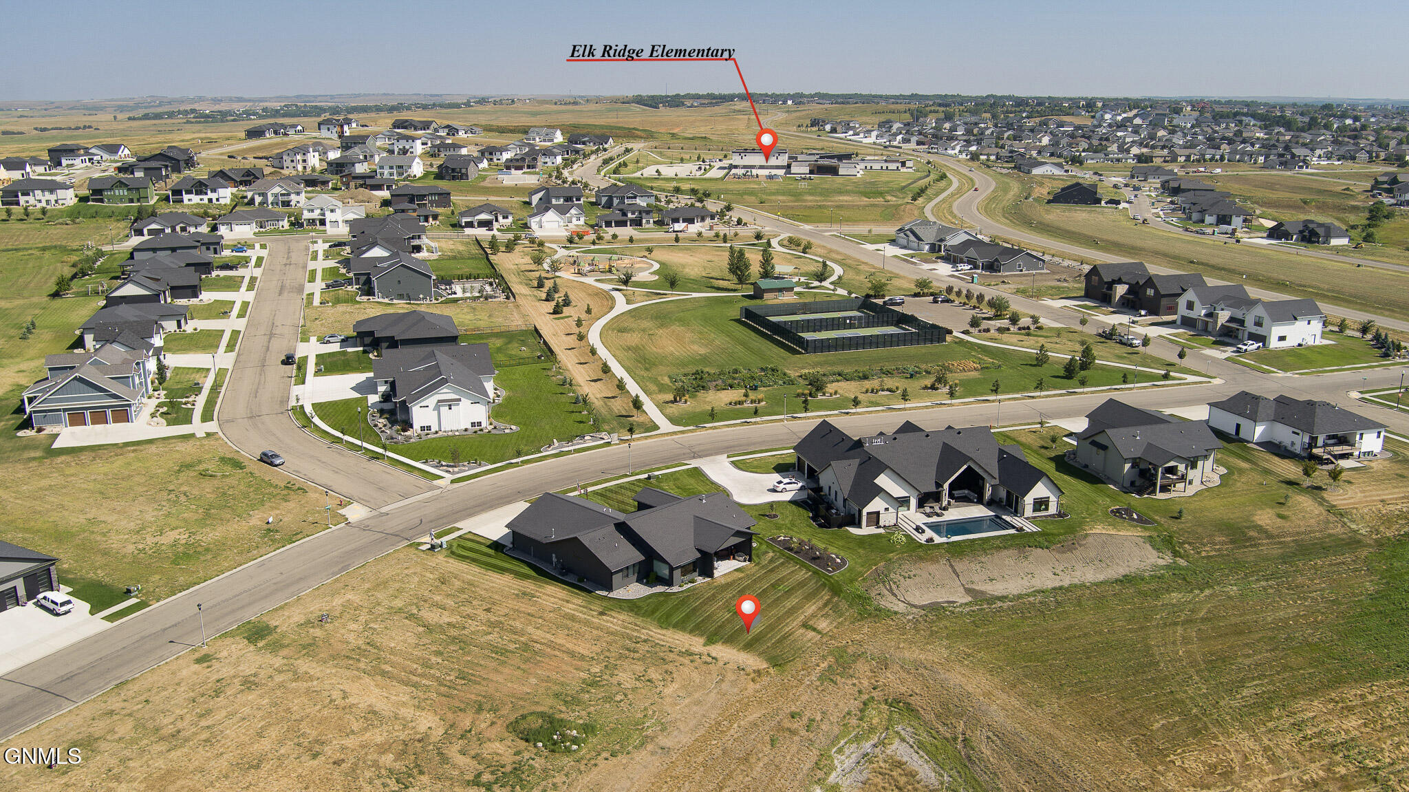 main property photo 9