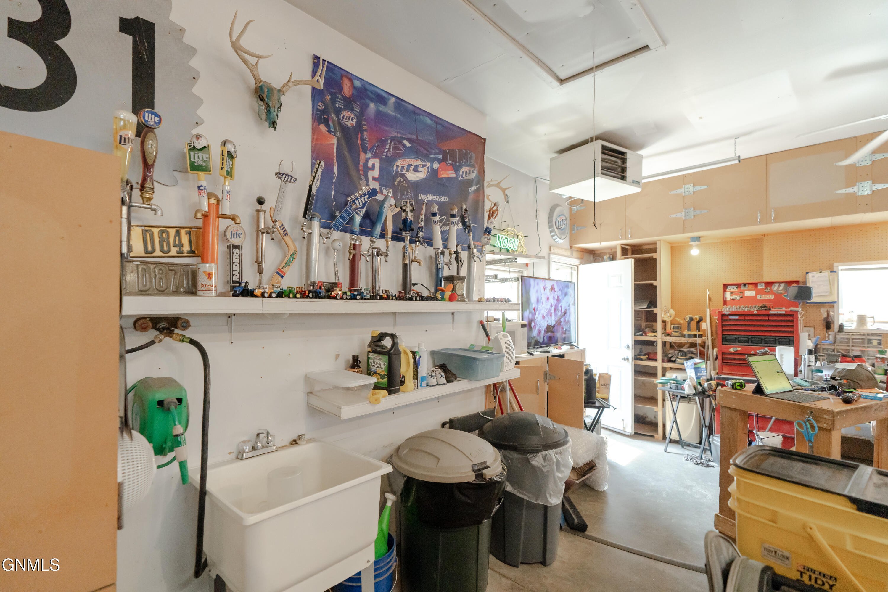 main property photo 64