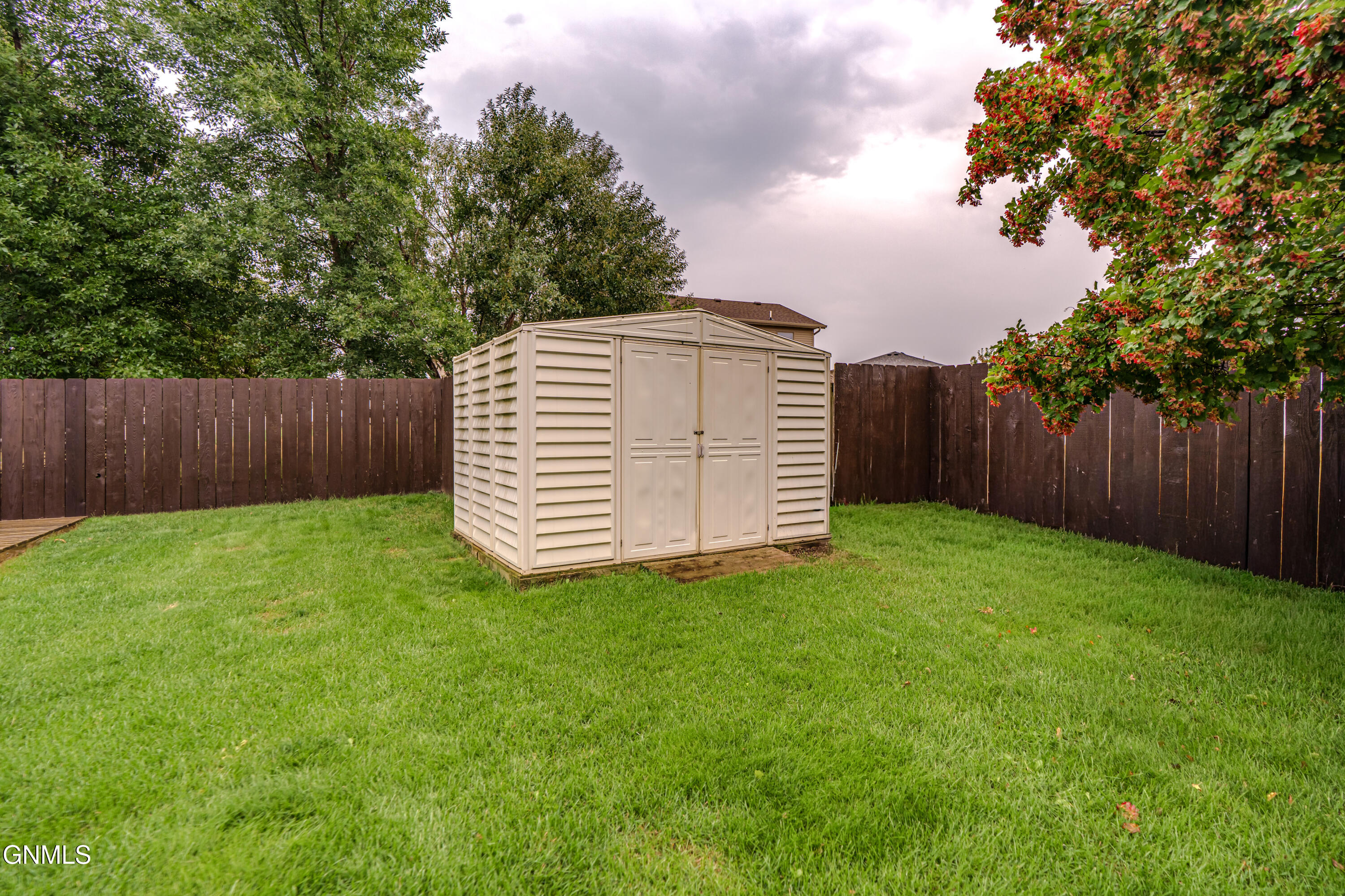 main property photo 79