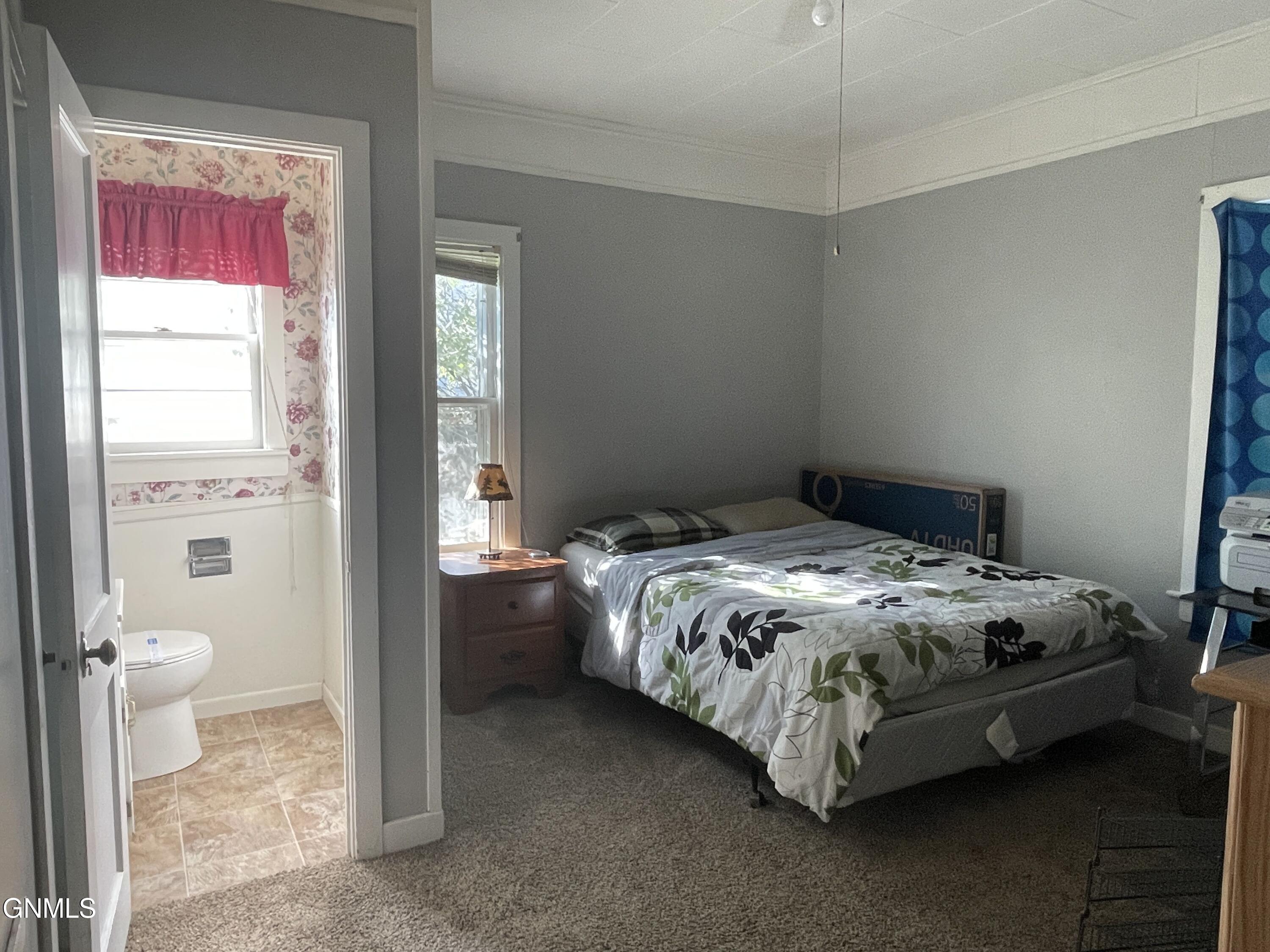 main property photo 13