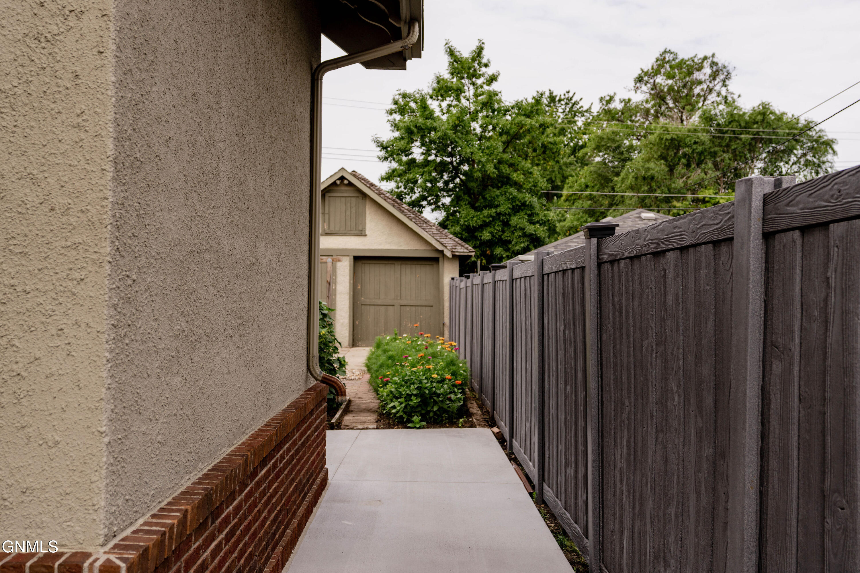 main property photo 65