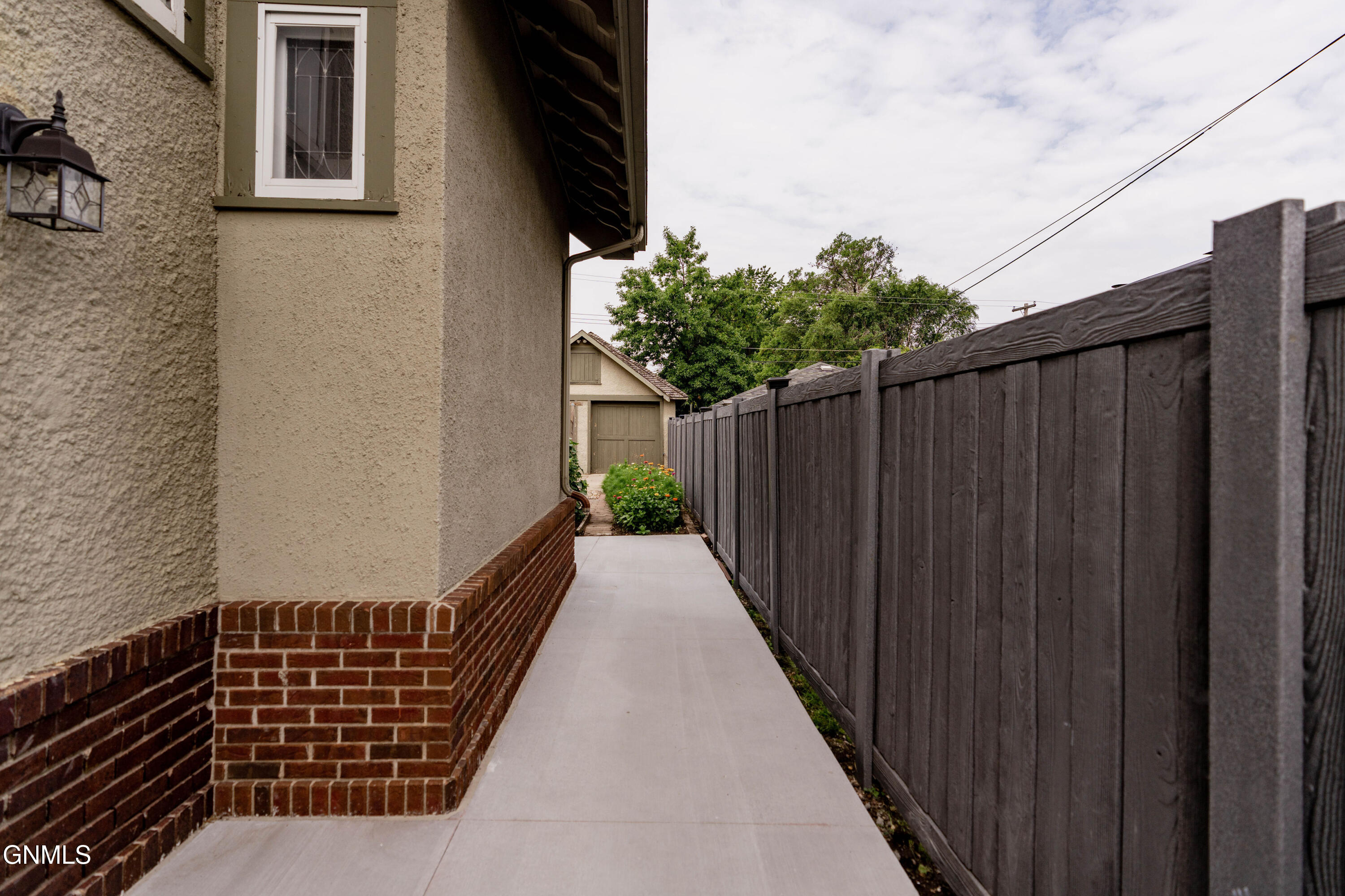main property photo 66