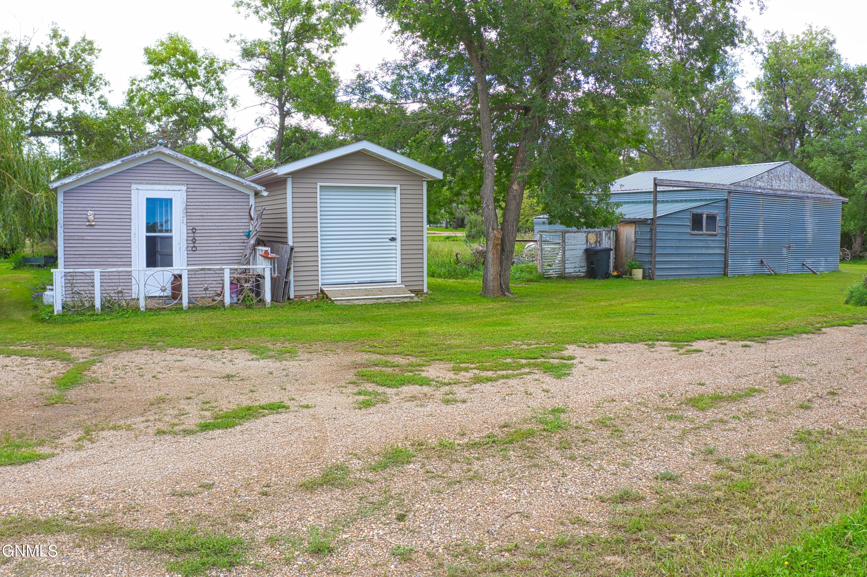 main property photo 15