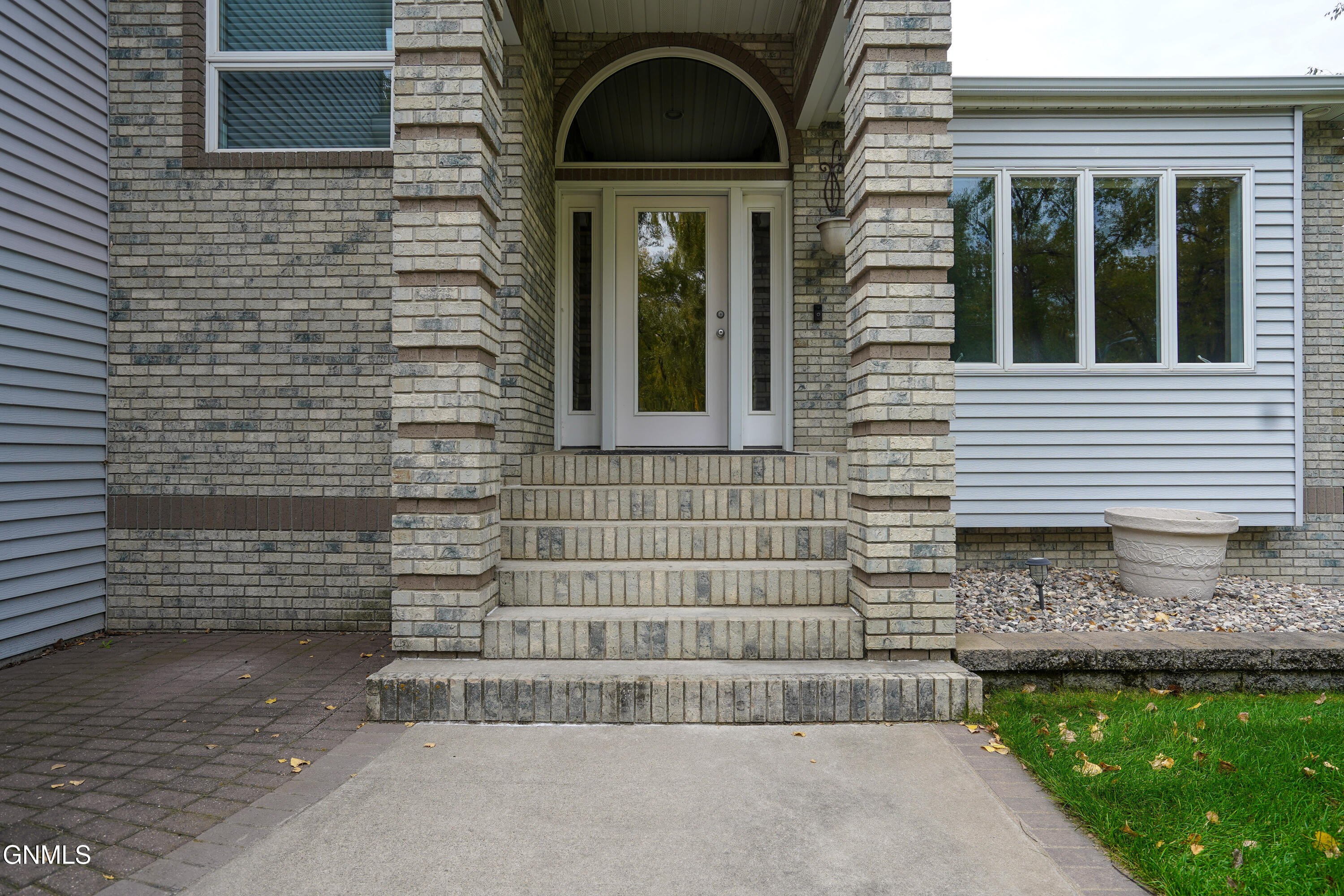 main property photo 84