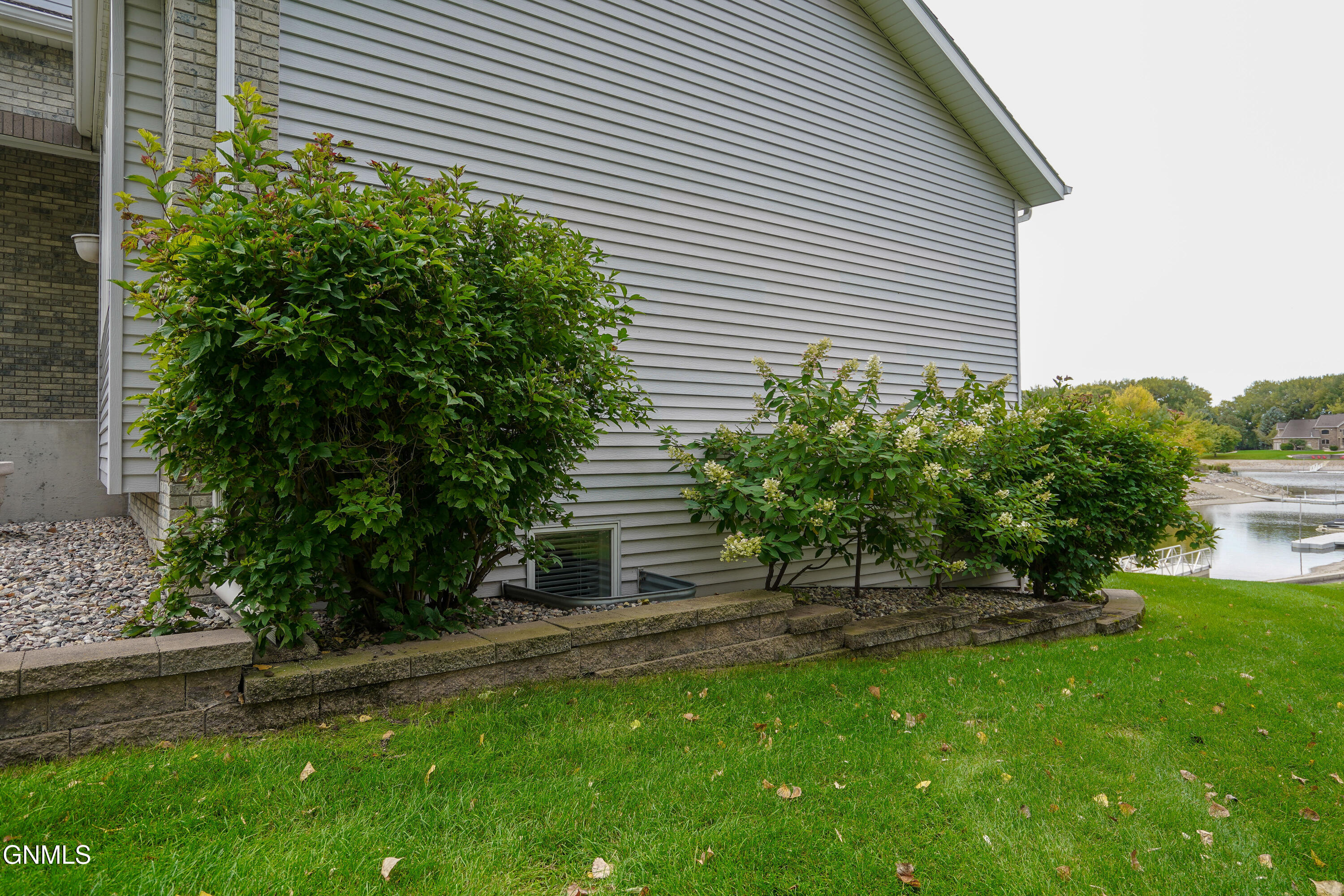main property photo 87