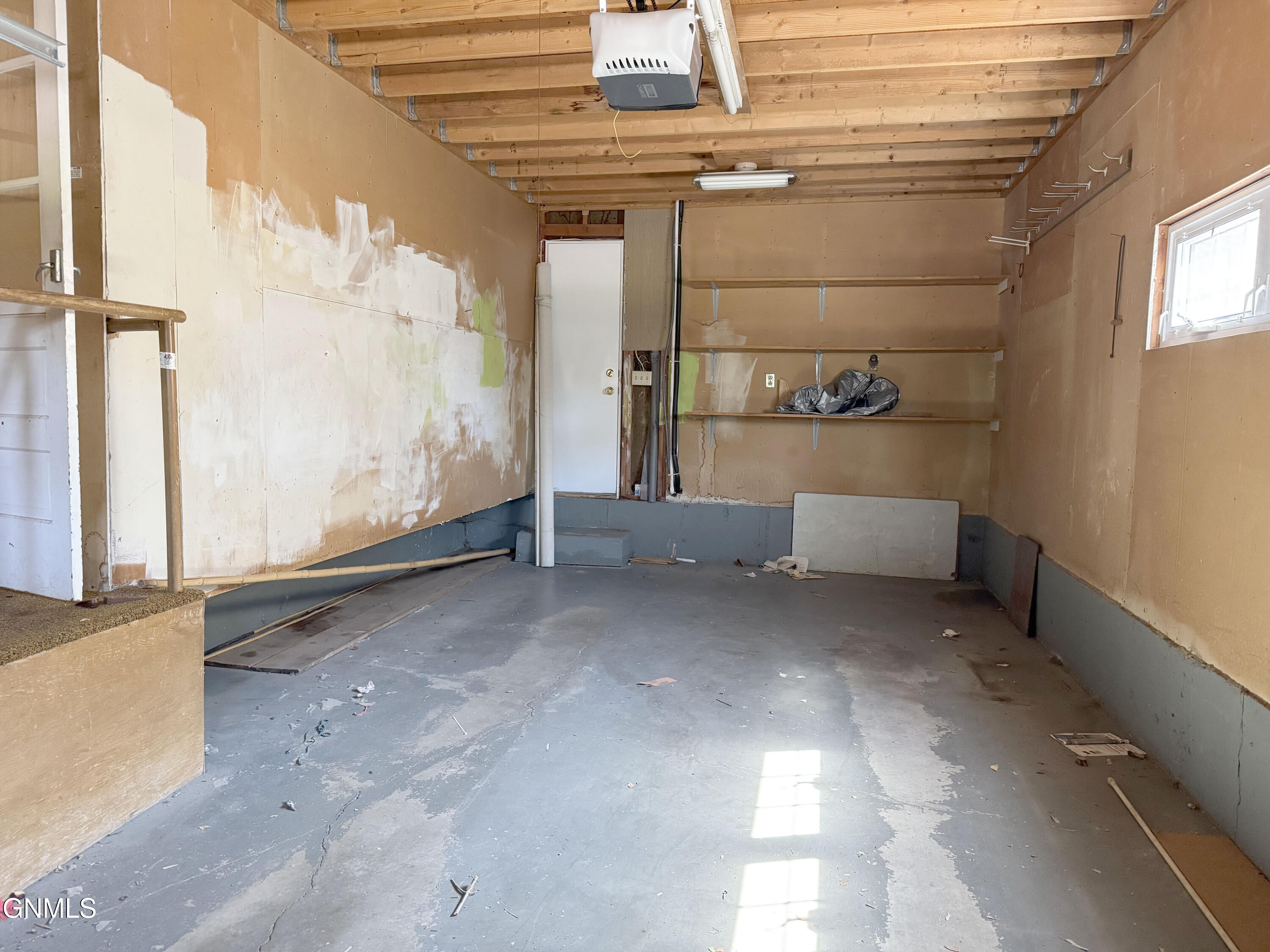 main property photo 43