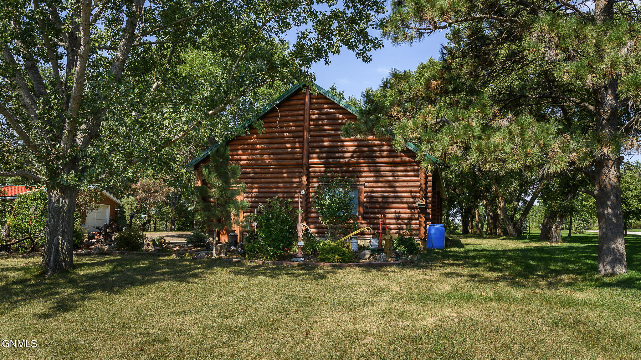 main property photo 51