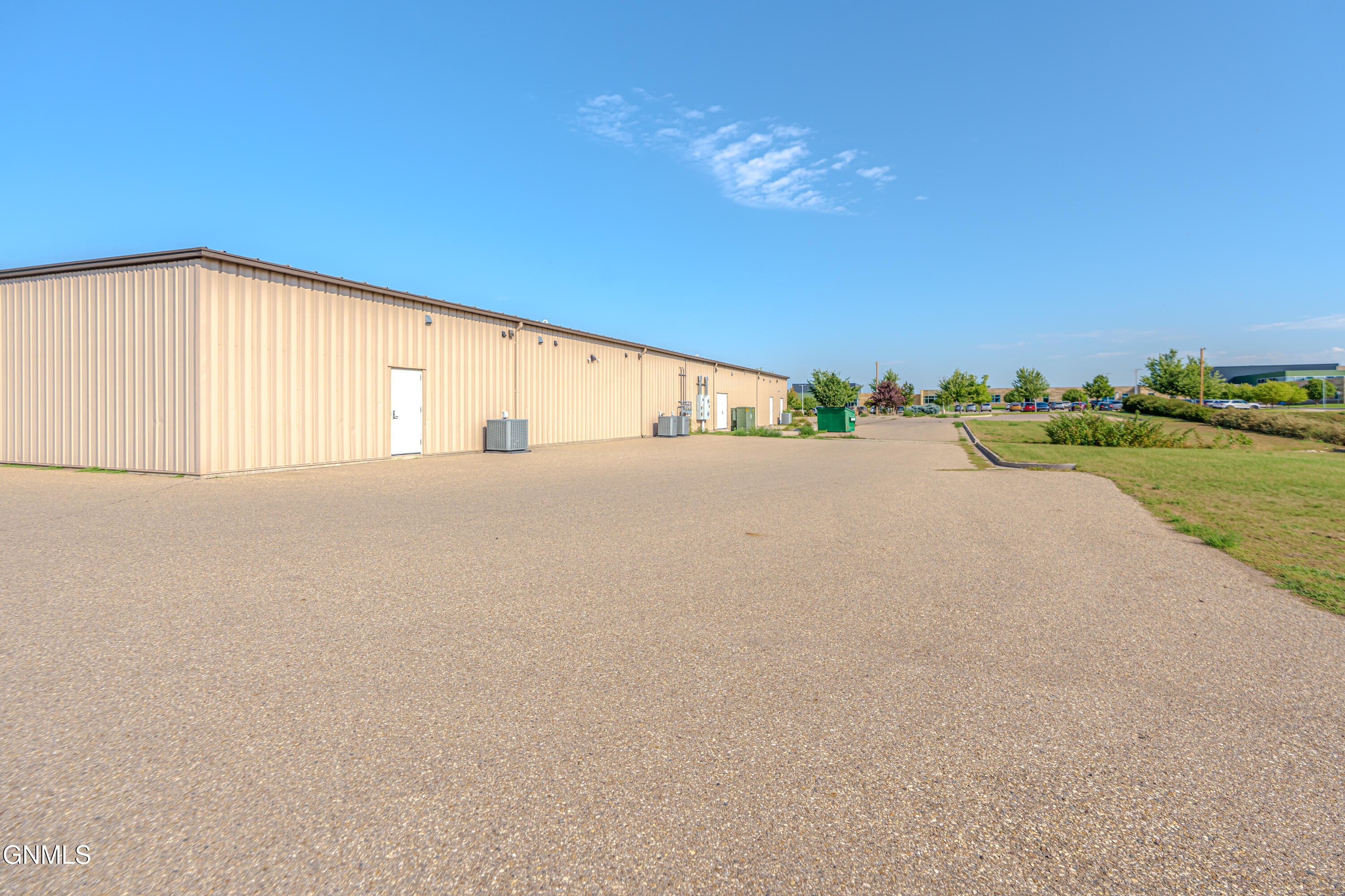 main property photo 35