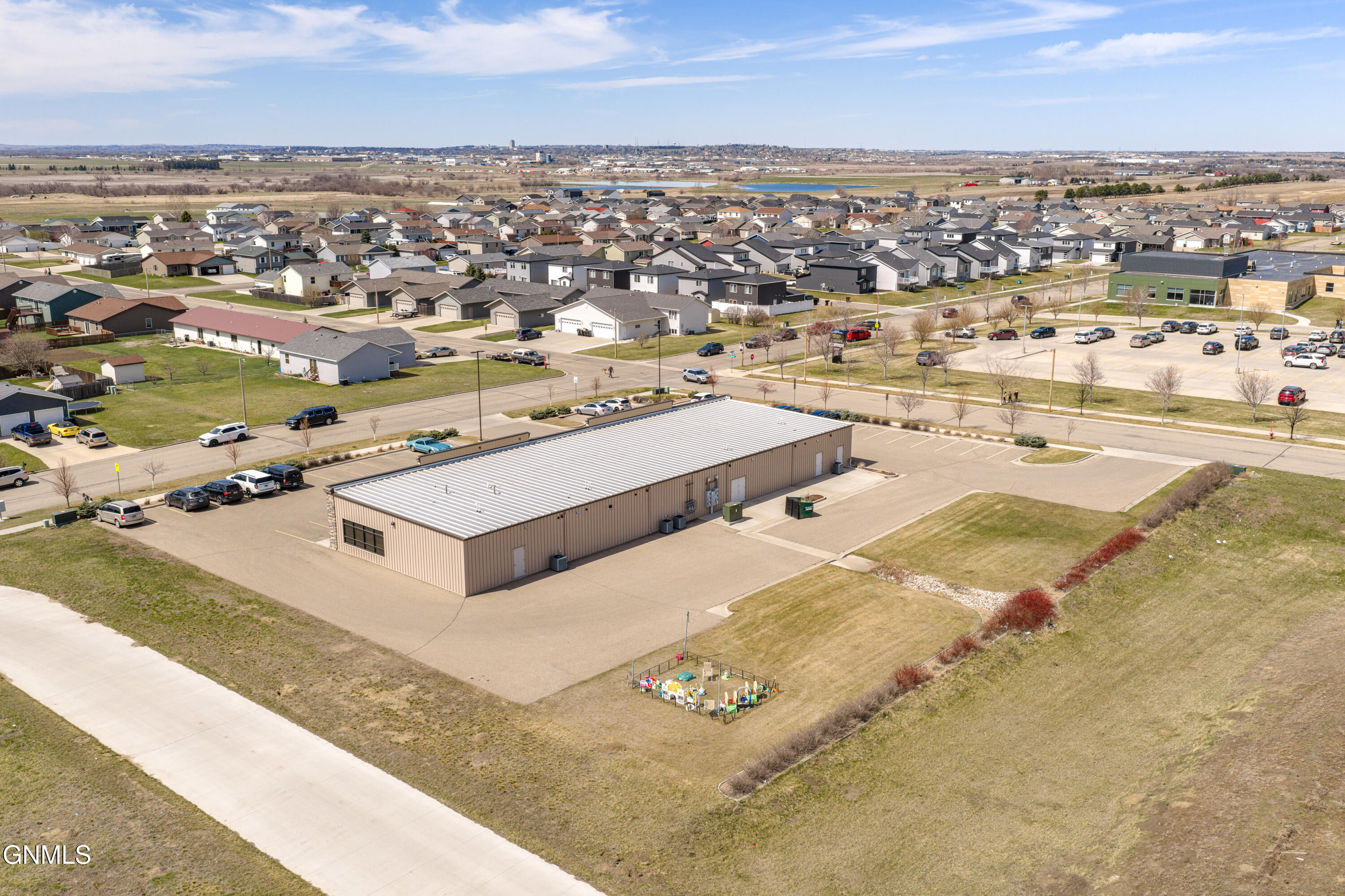 main property photo 4