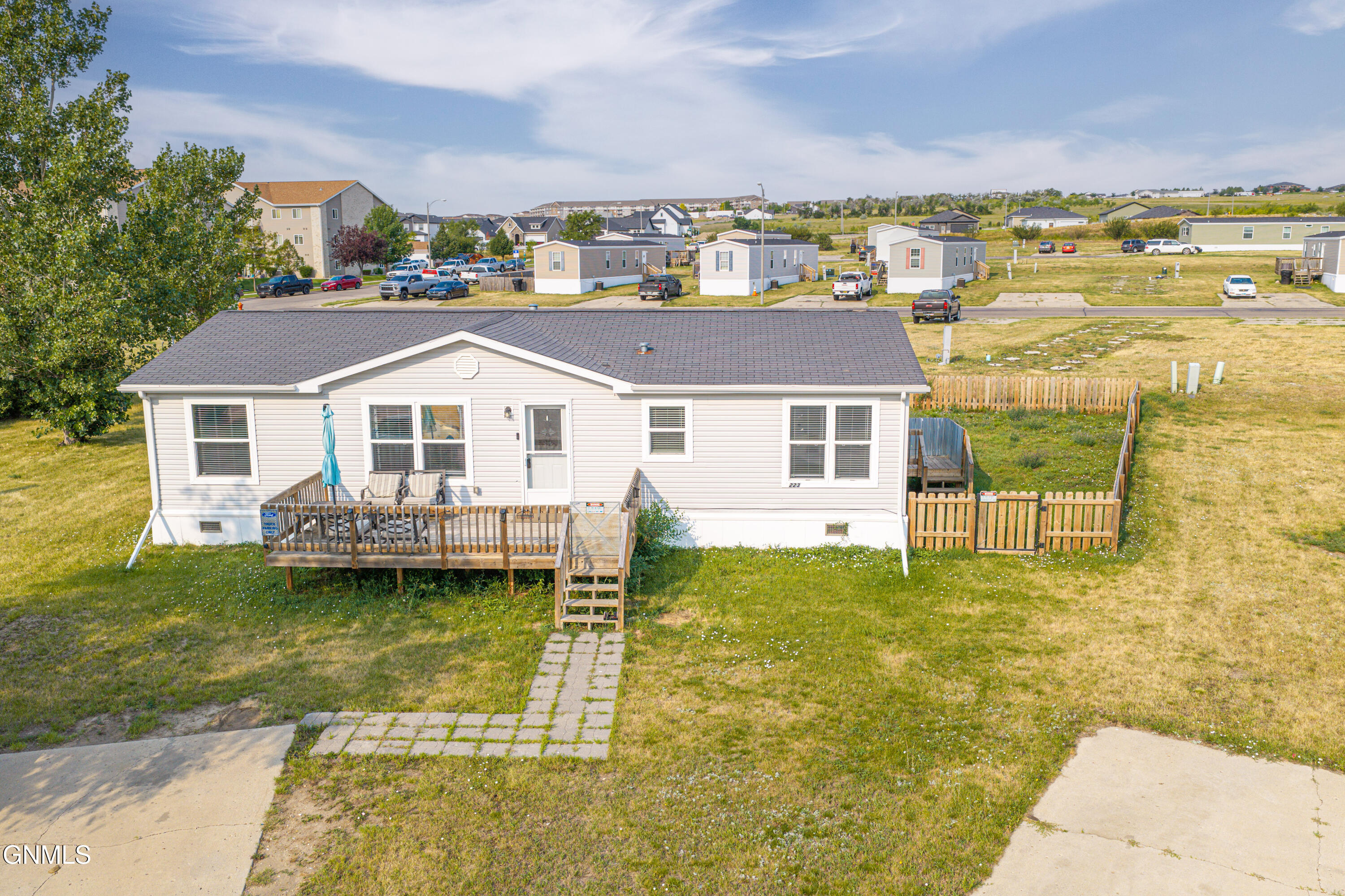 main property photo 29