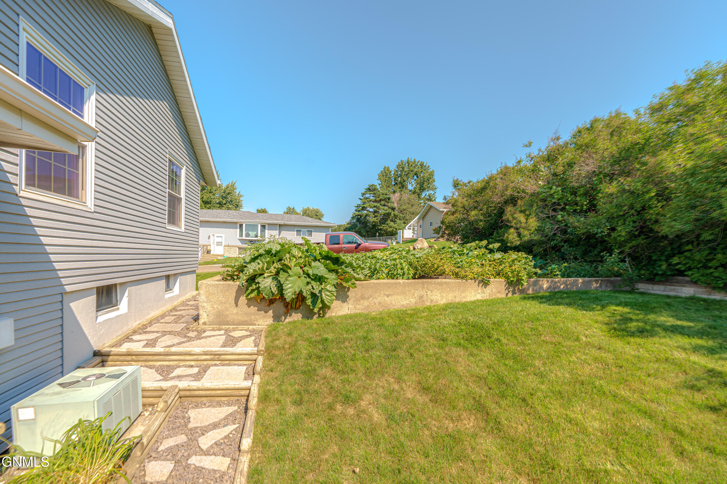 main property photo 53