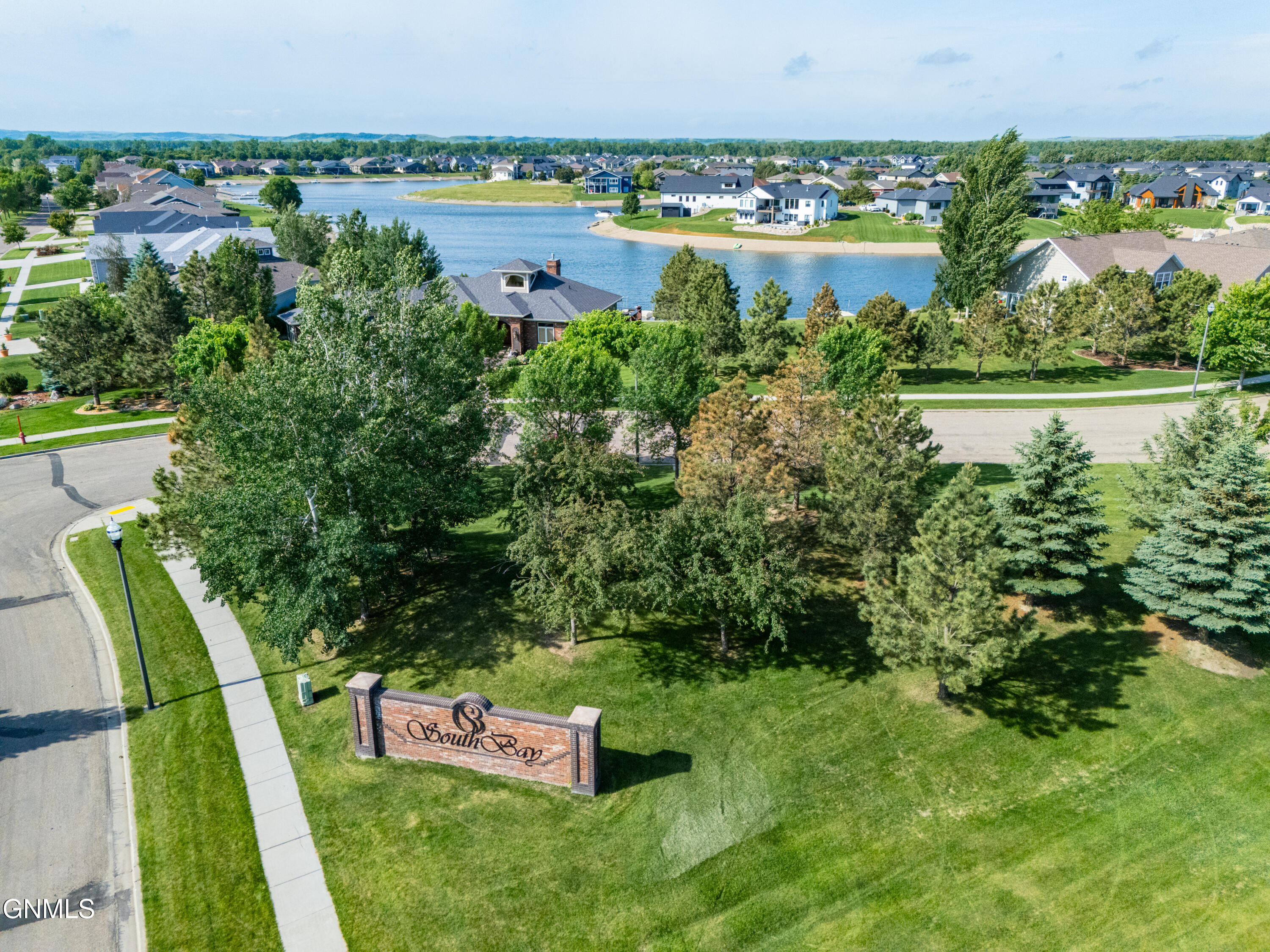 main property photo 78