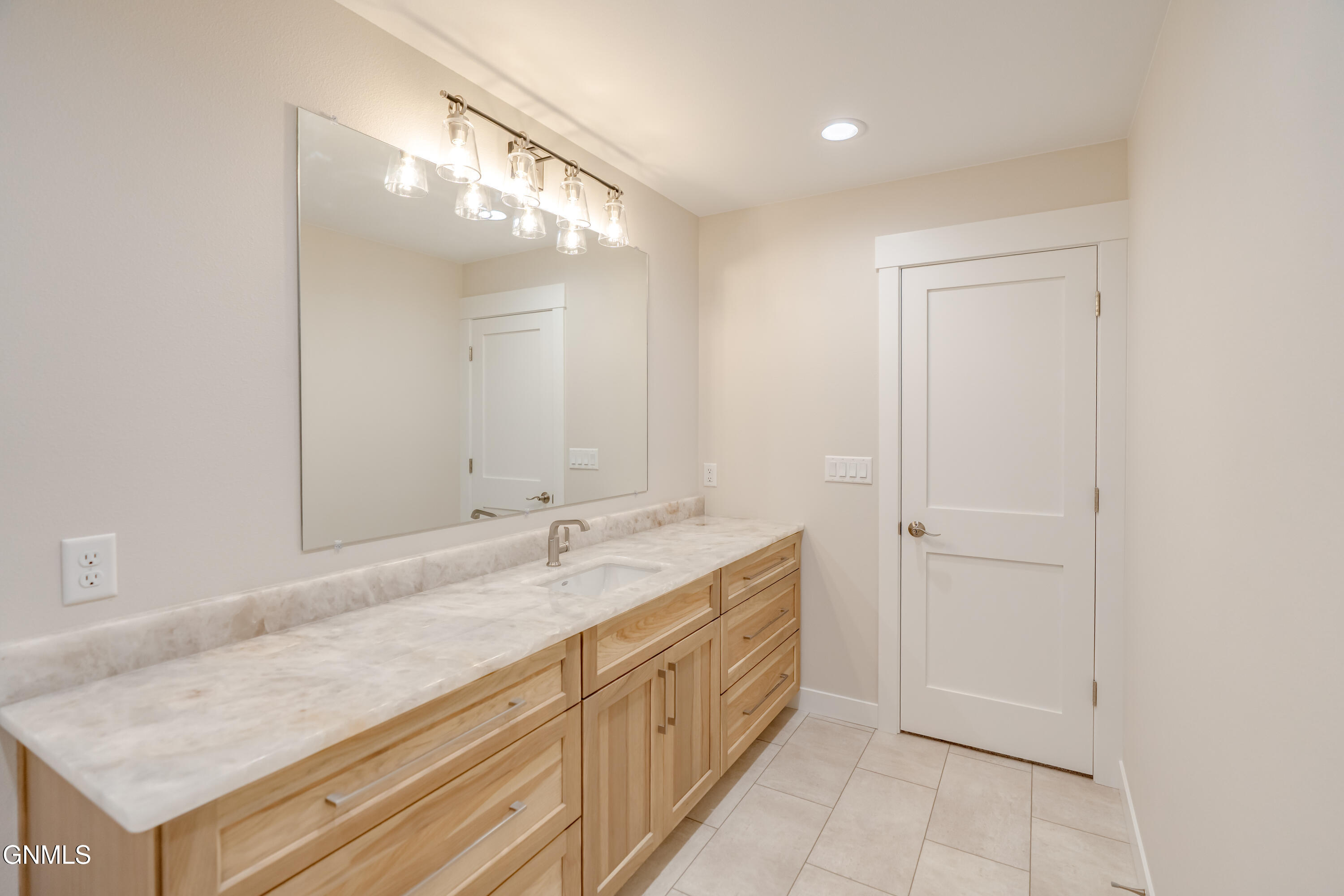 main property photo 68