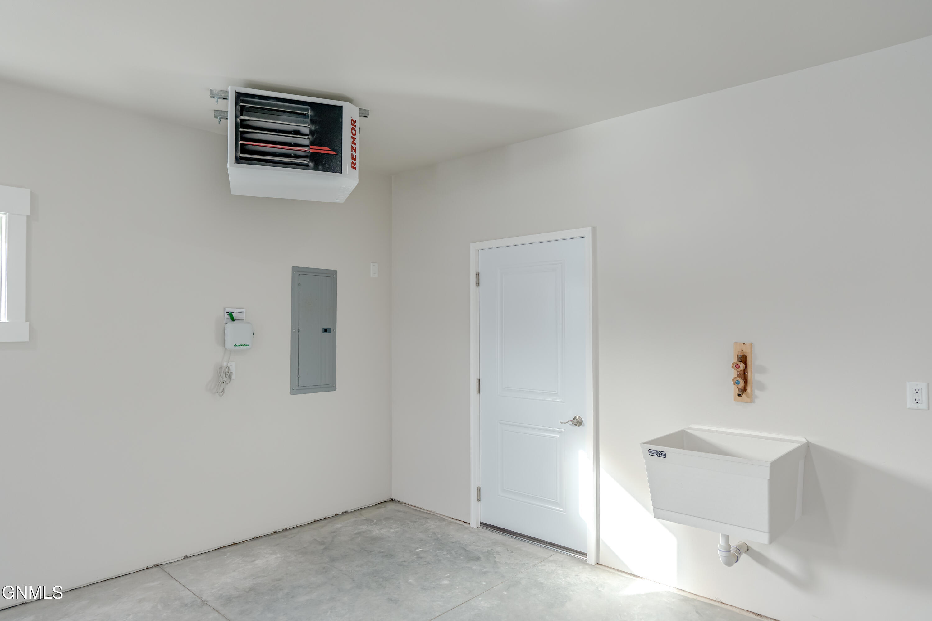 main property photo 80