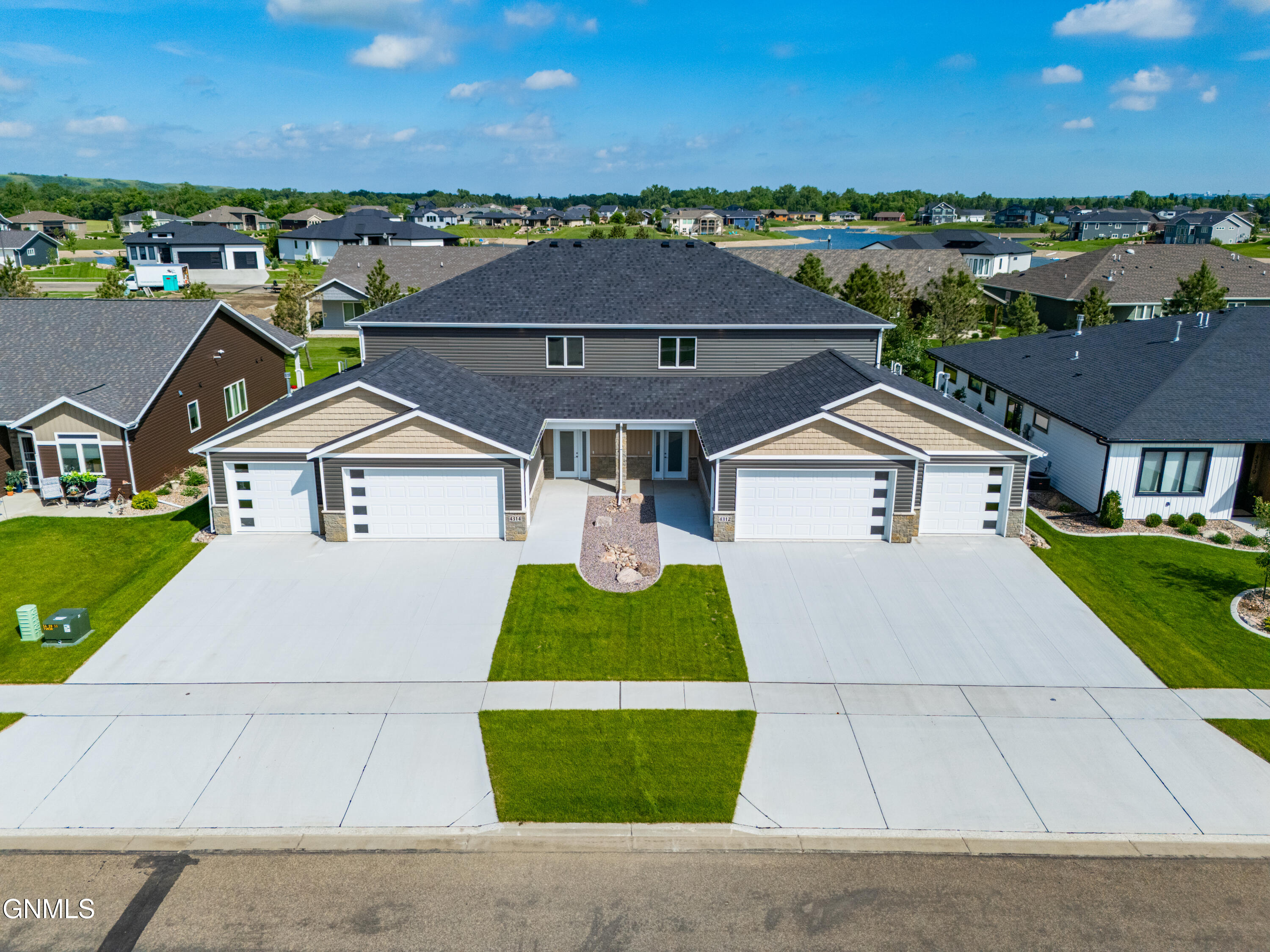 main property photo 81