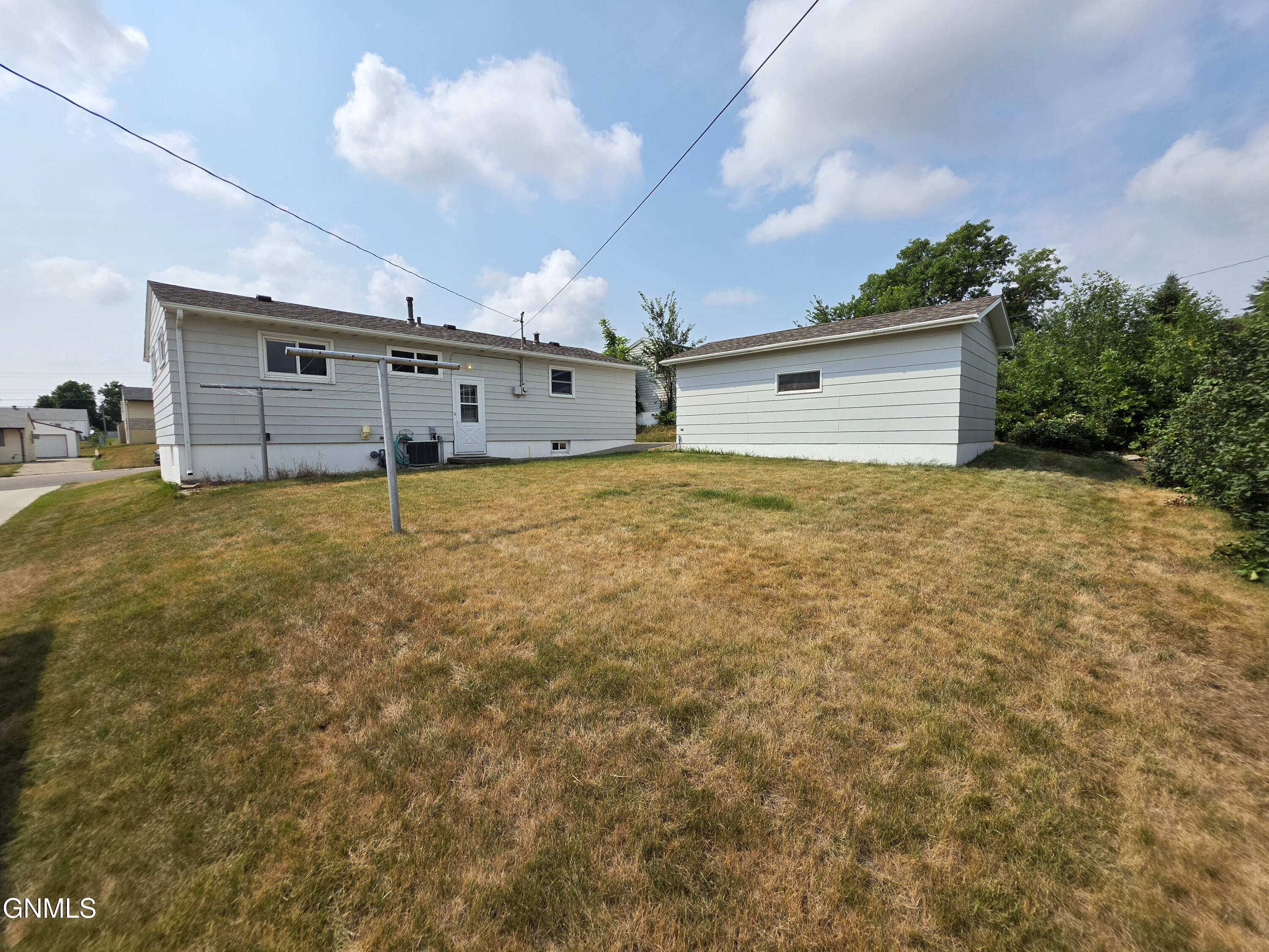 main property photo 81