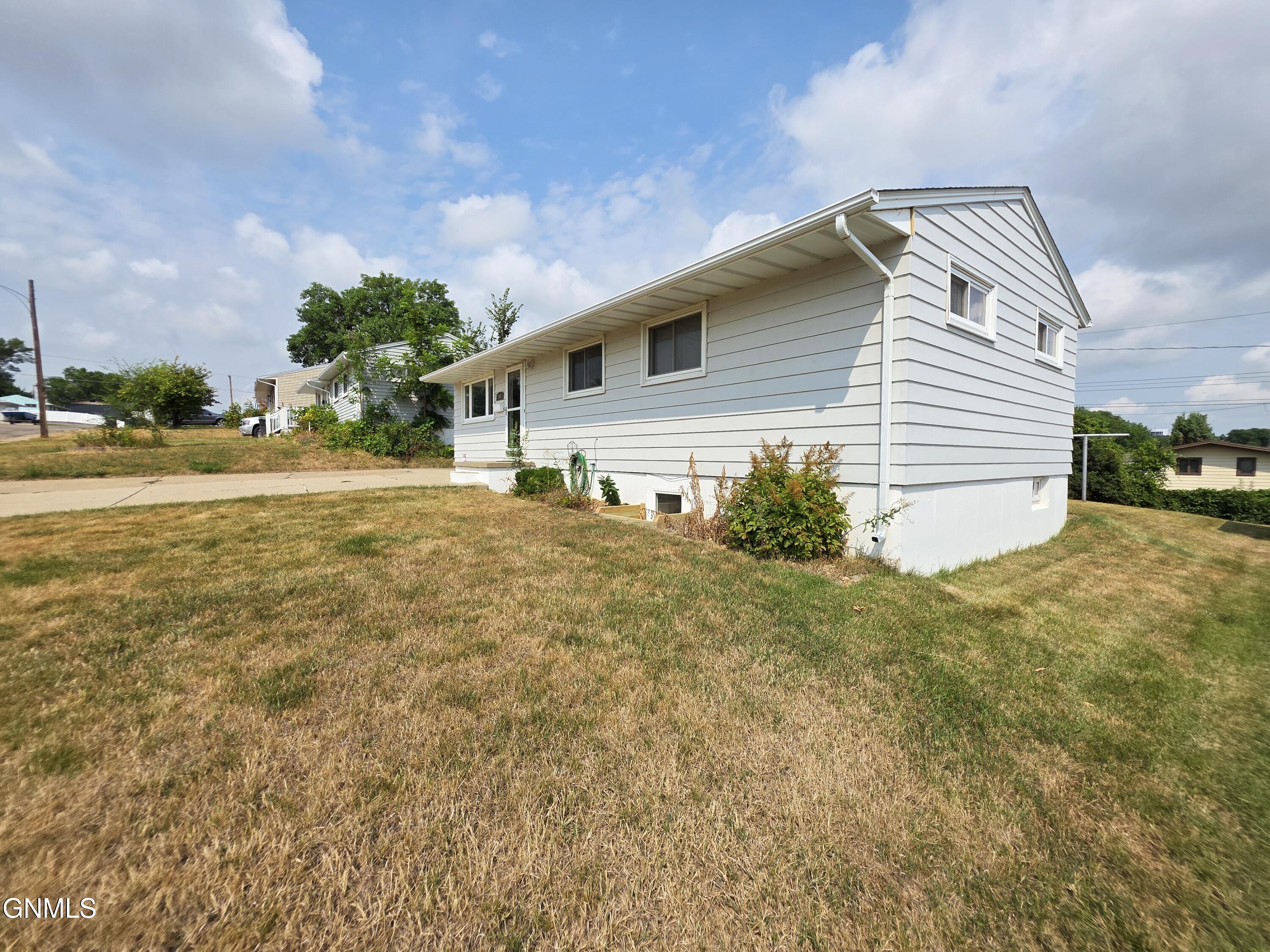 main property photo 88