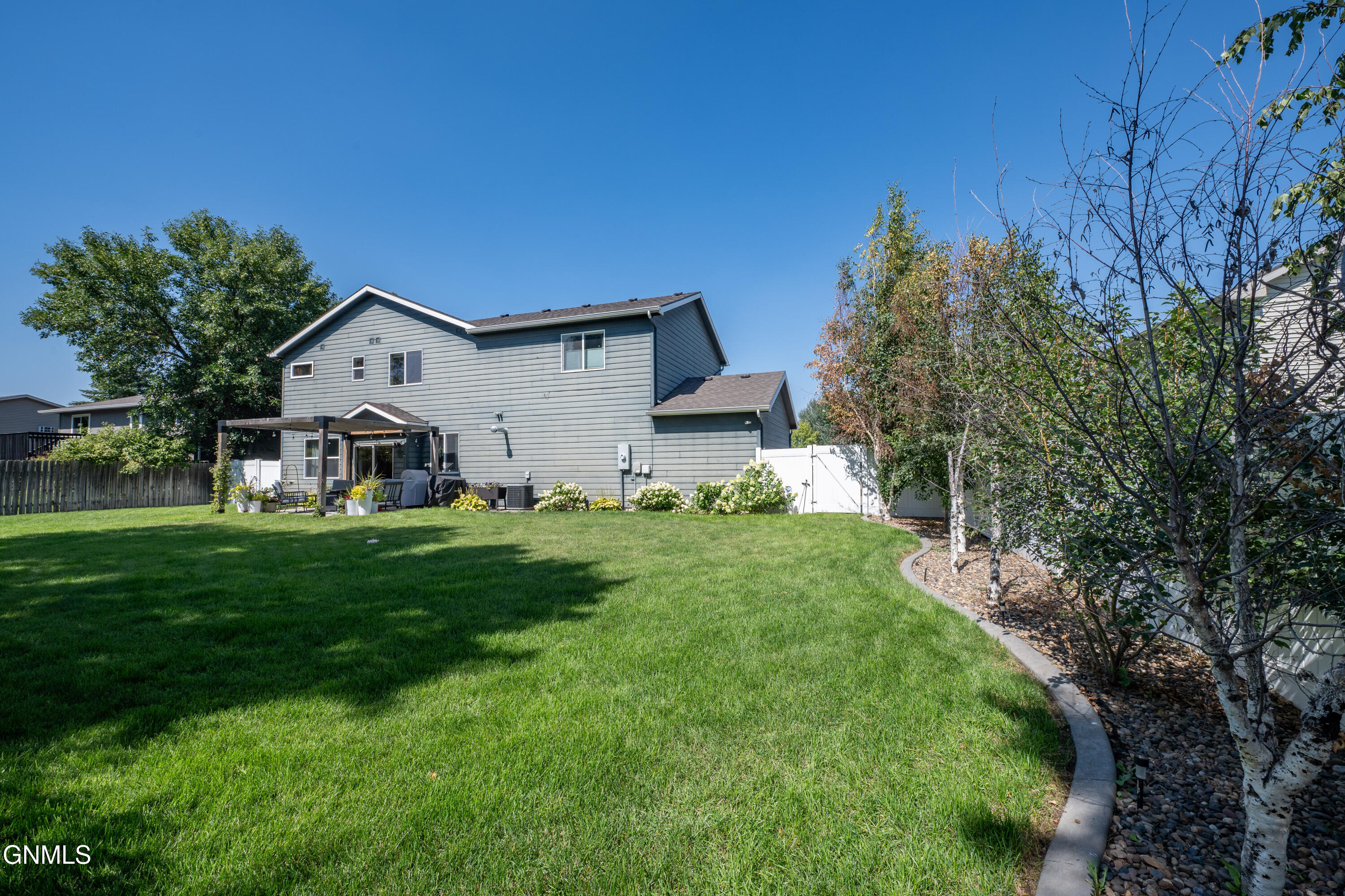 main property photo 60