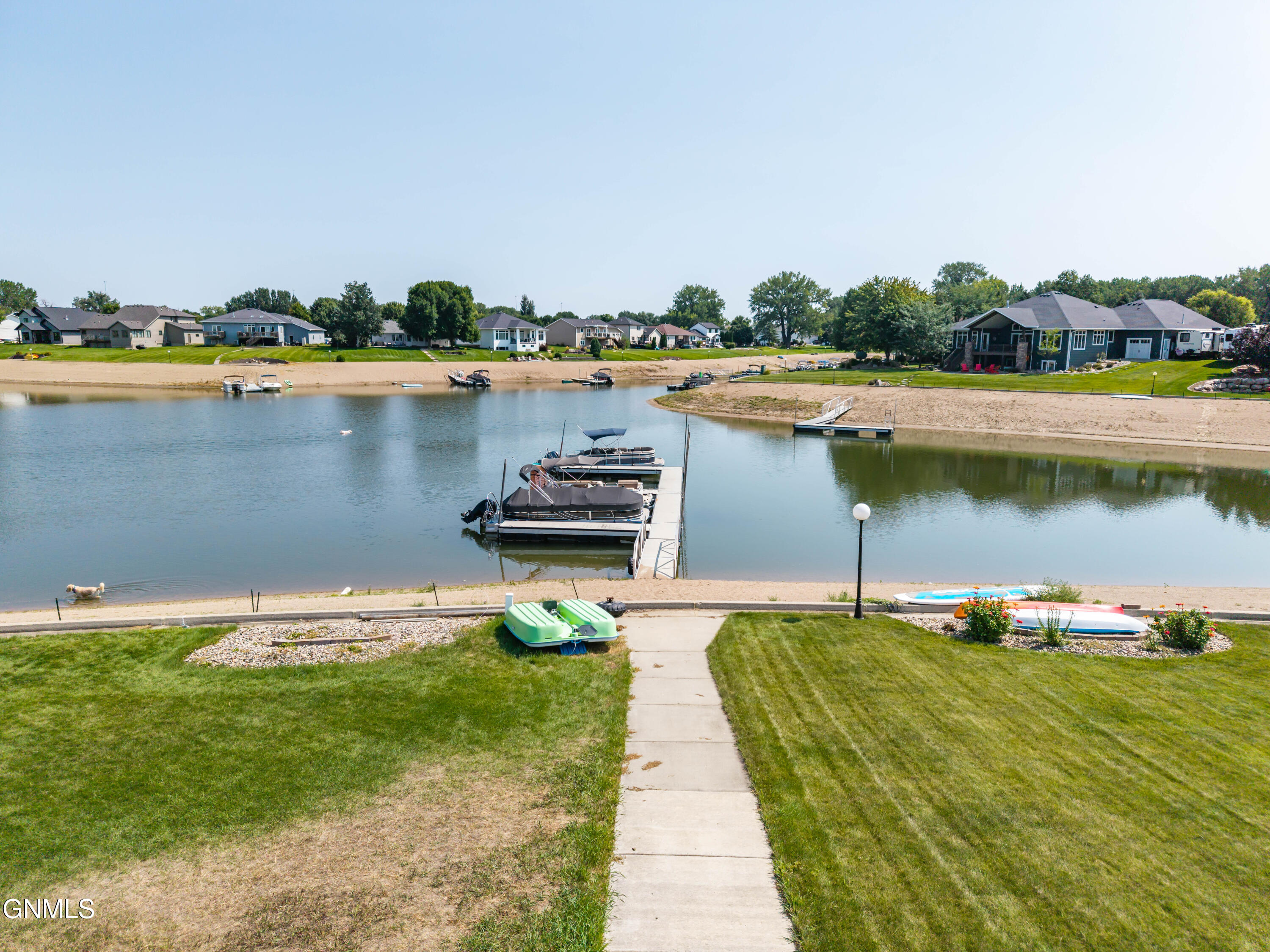 main property photo 38