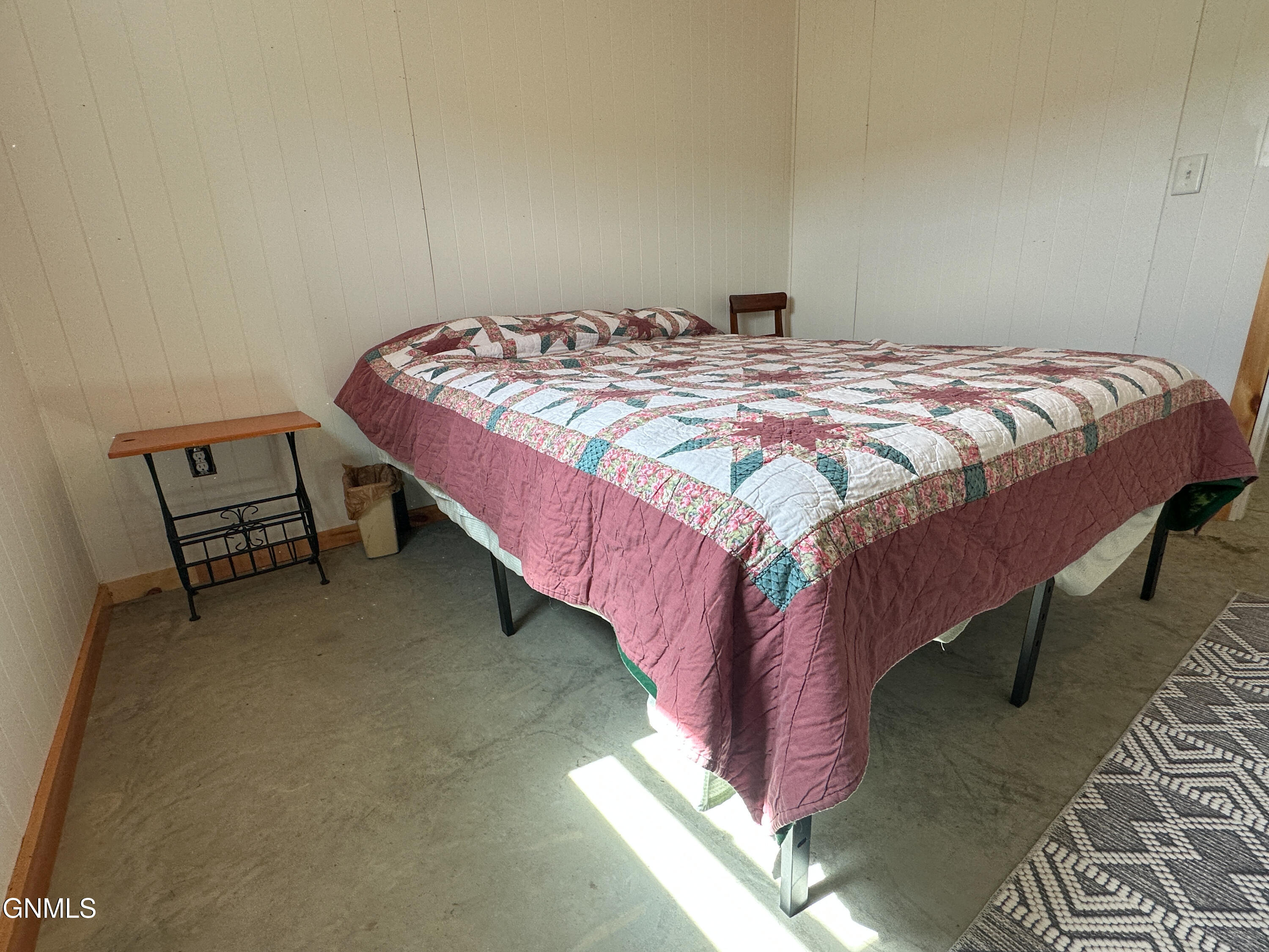main property photo 10