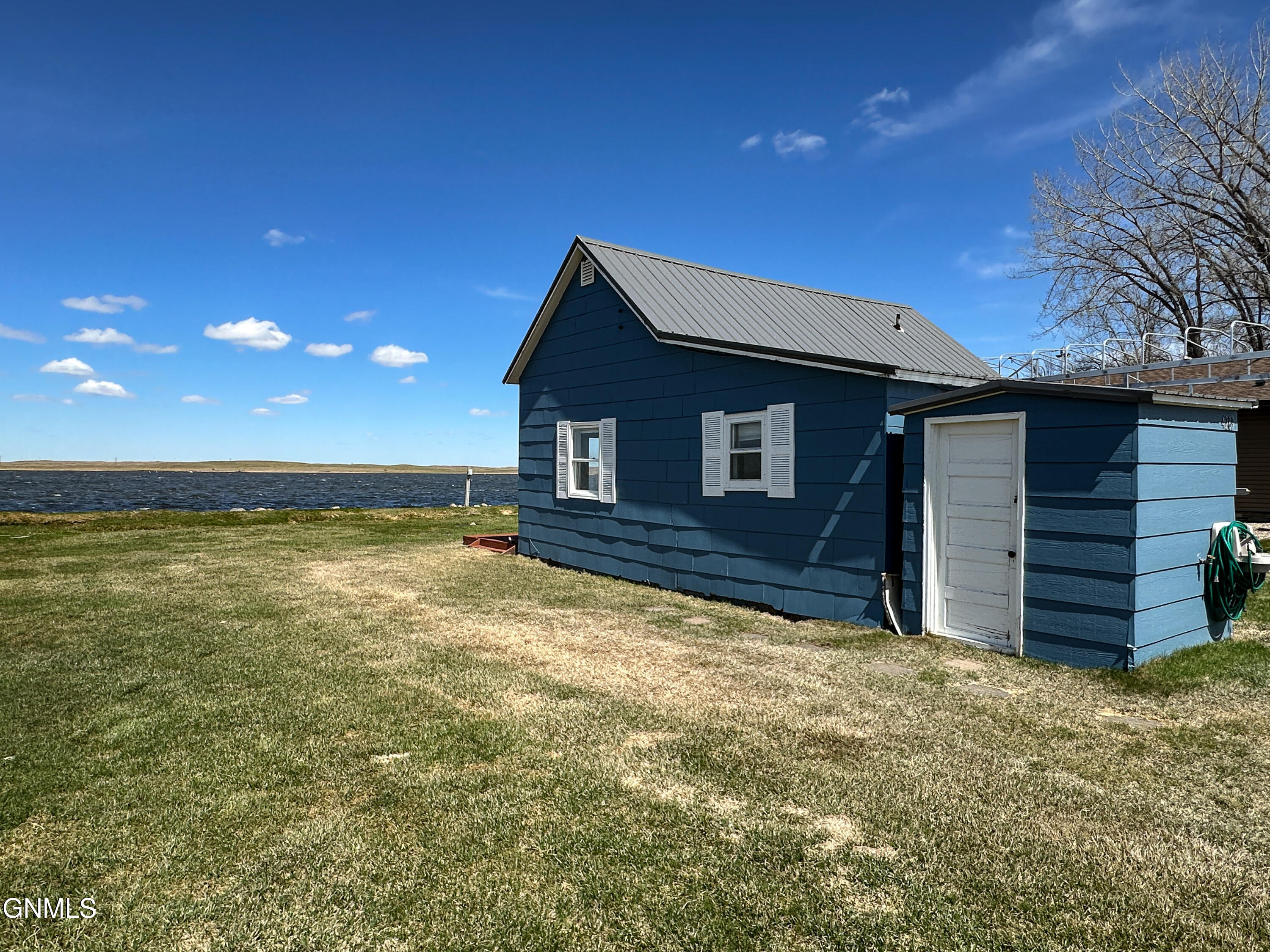 main property photo 24