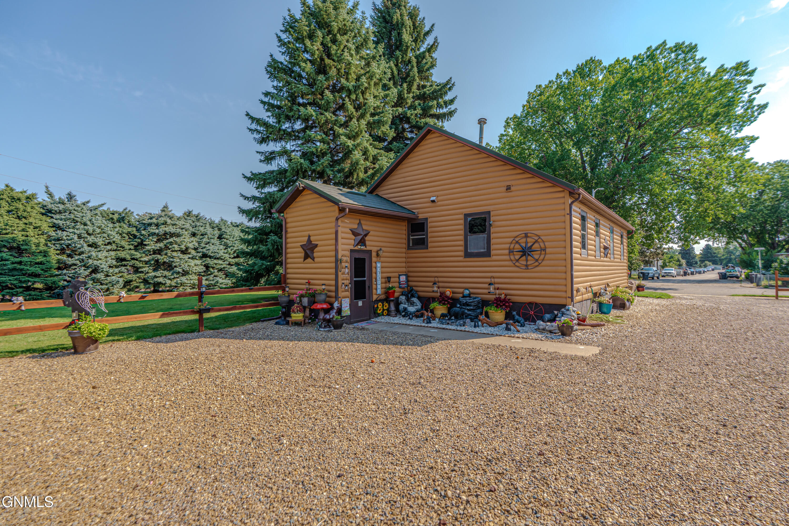 main property photo 48