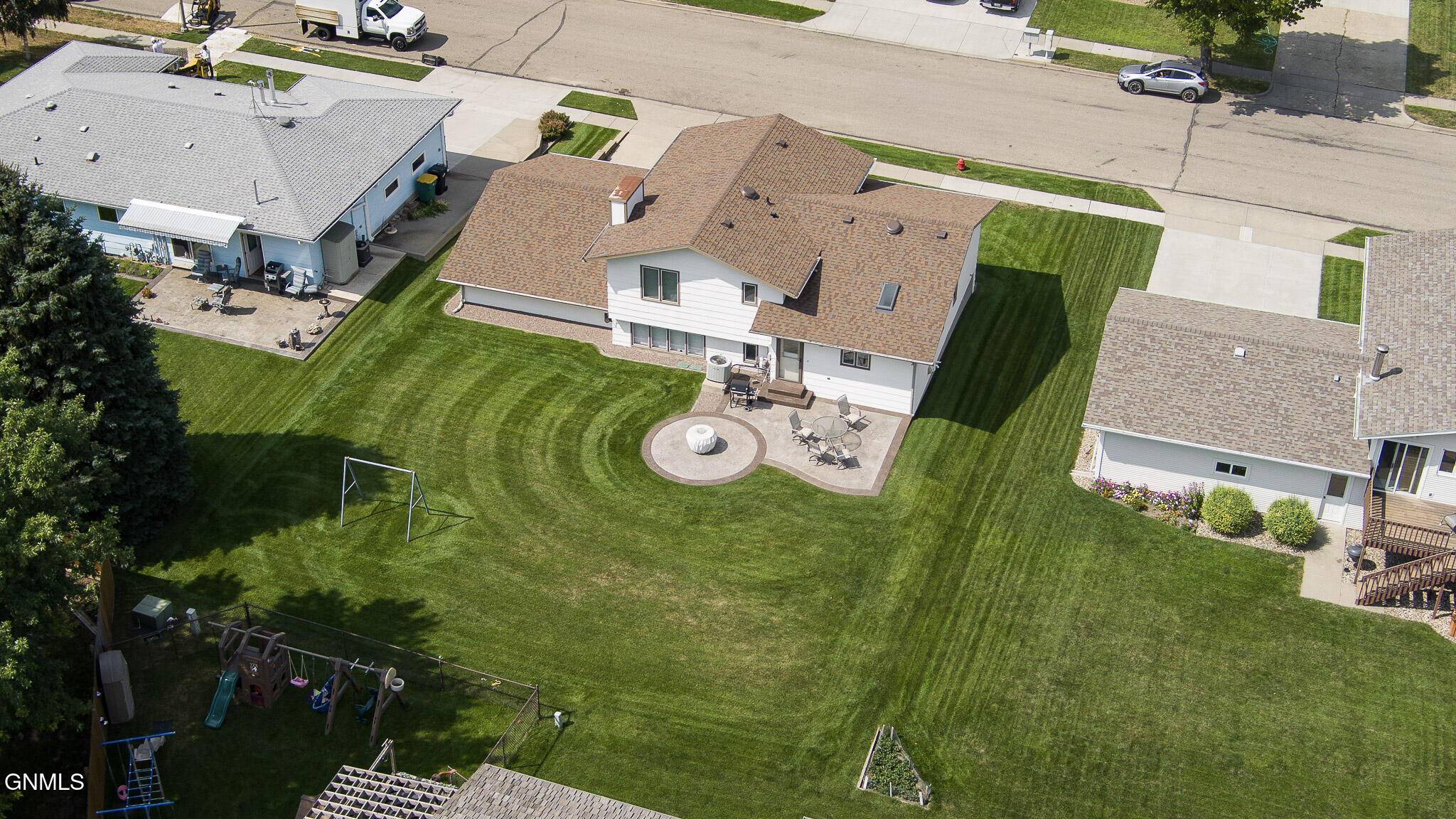 main property photo 49