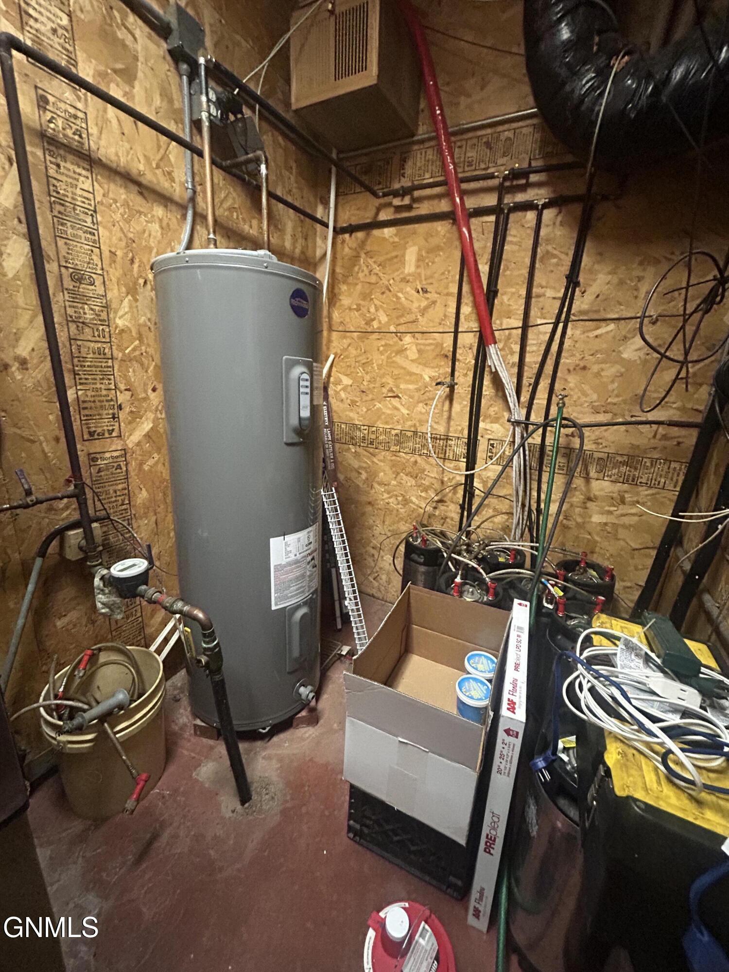 main property photo 22
