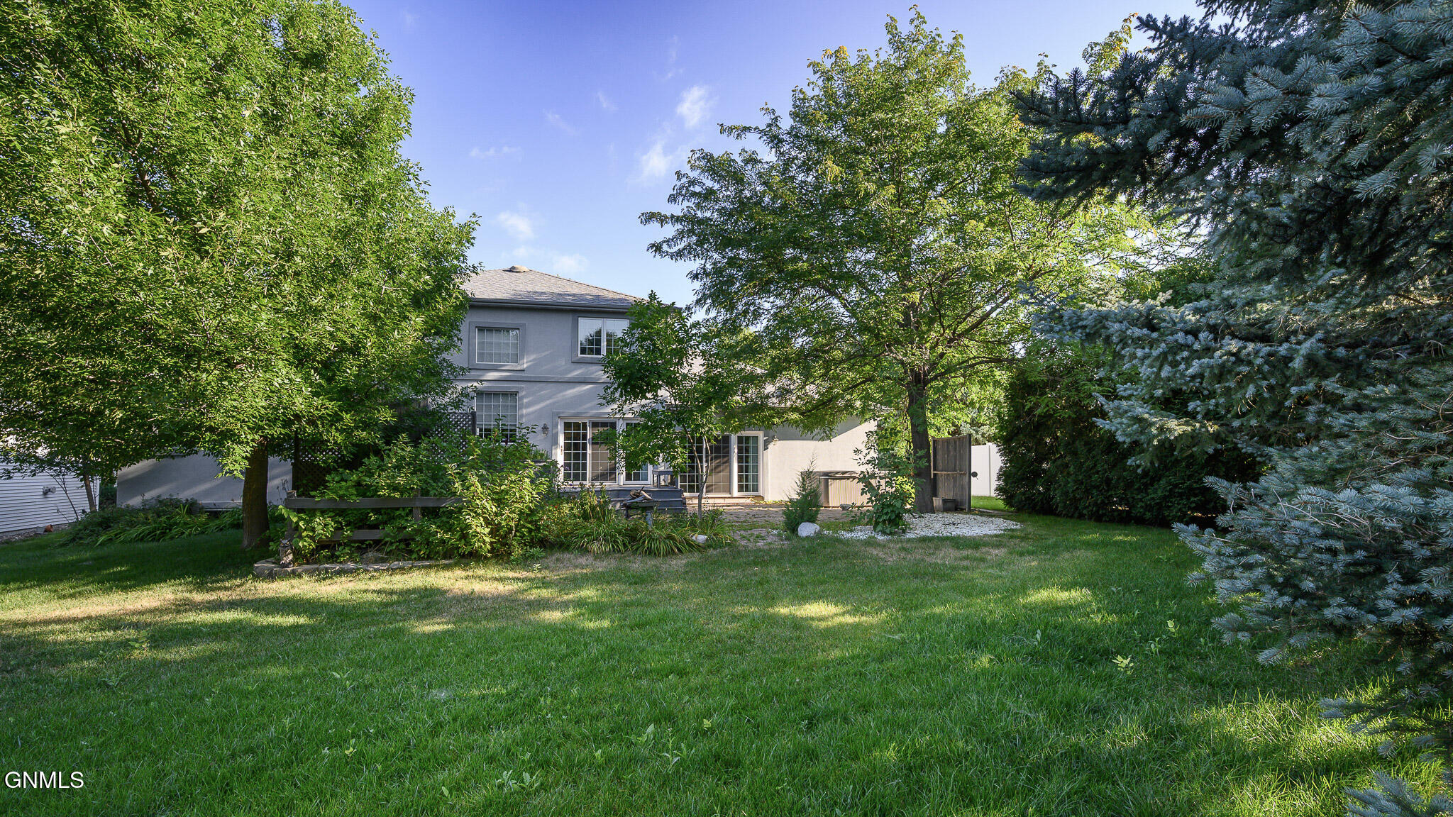 main property photo 4