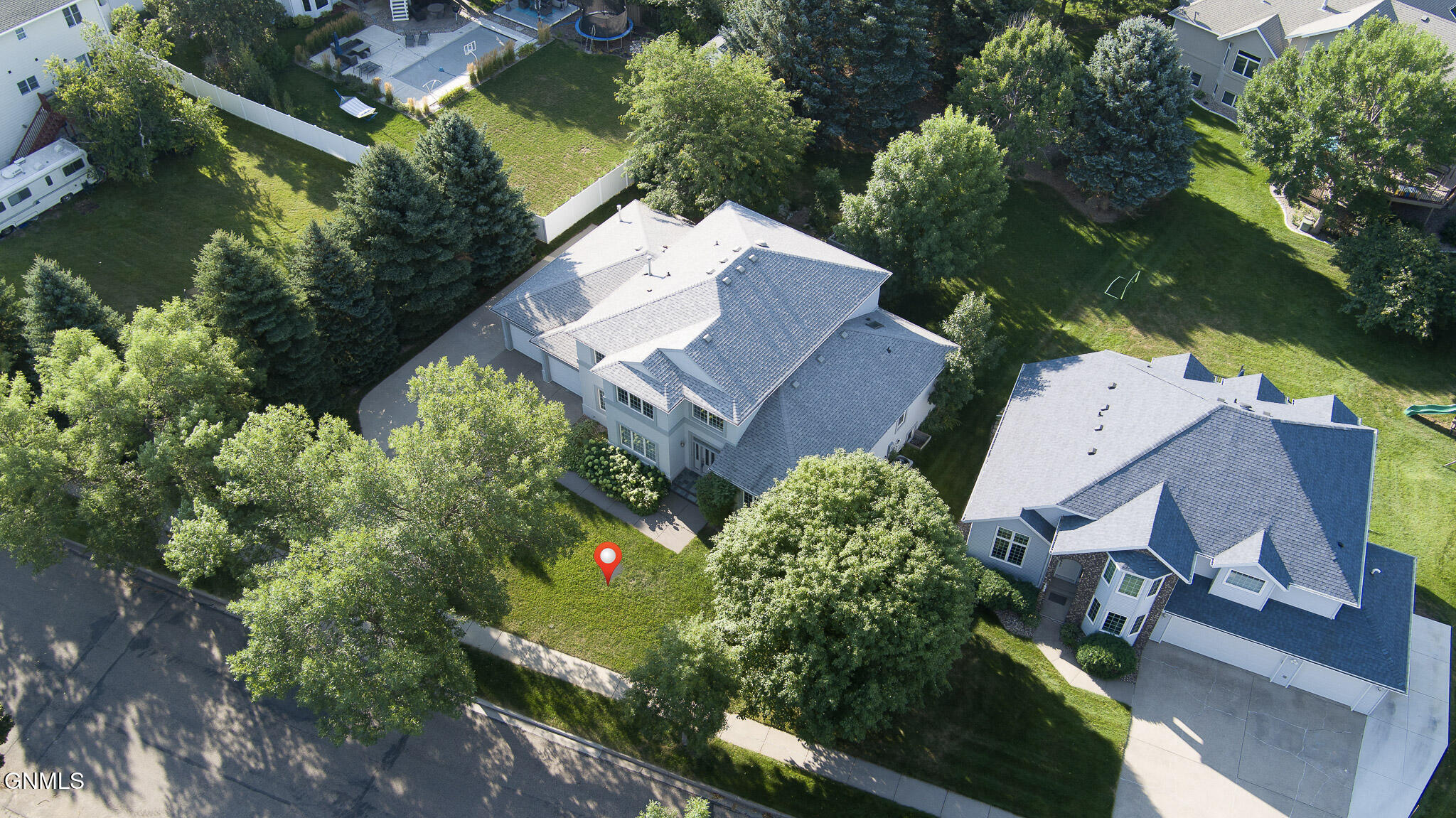main property photo 5