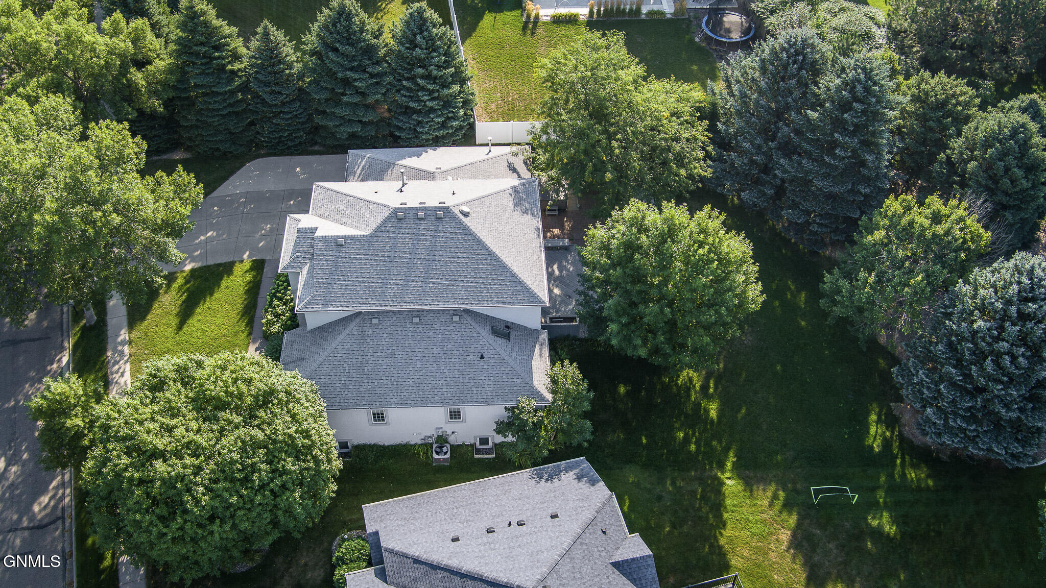 main property photo 70