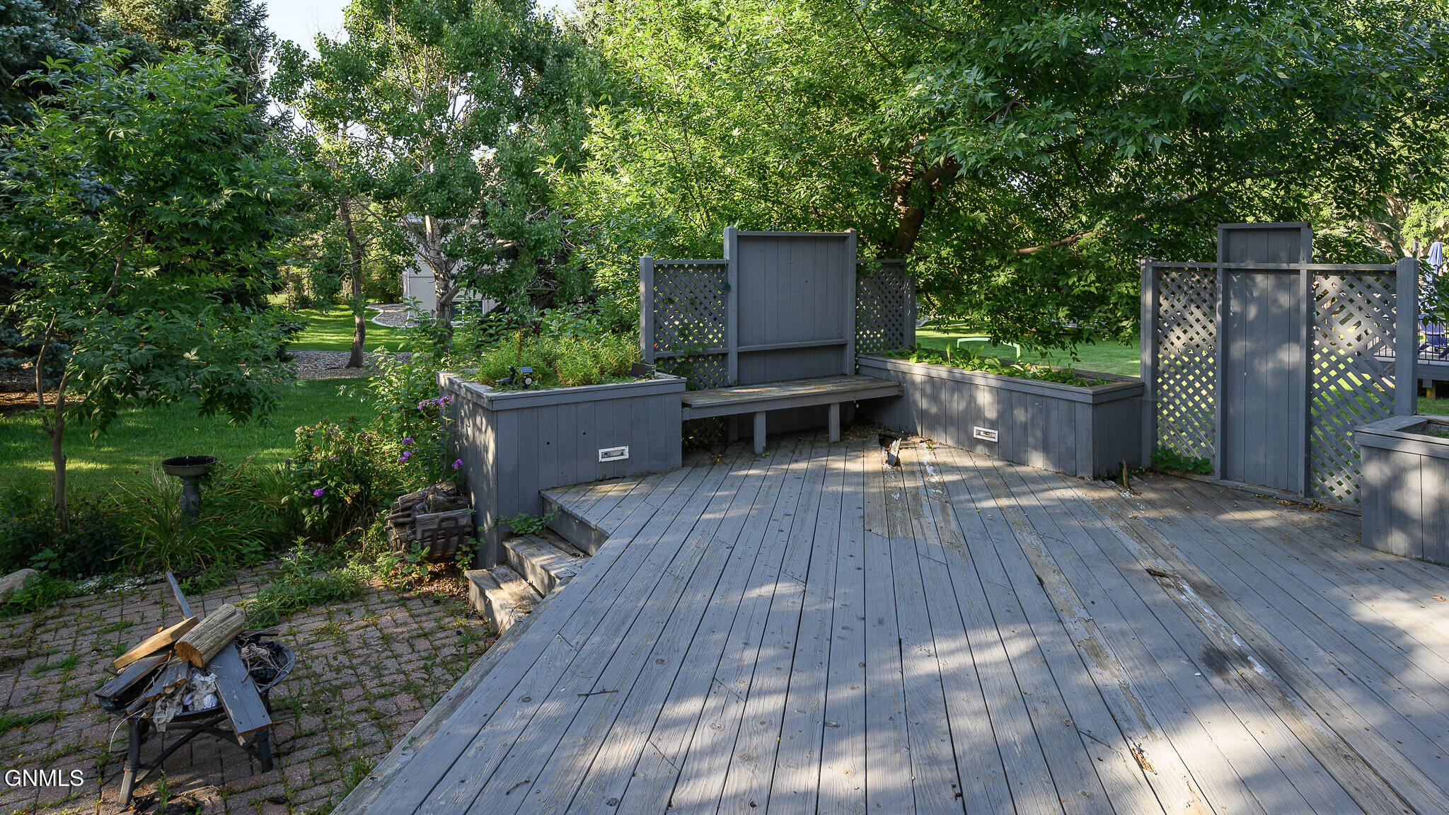 main property photo 9